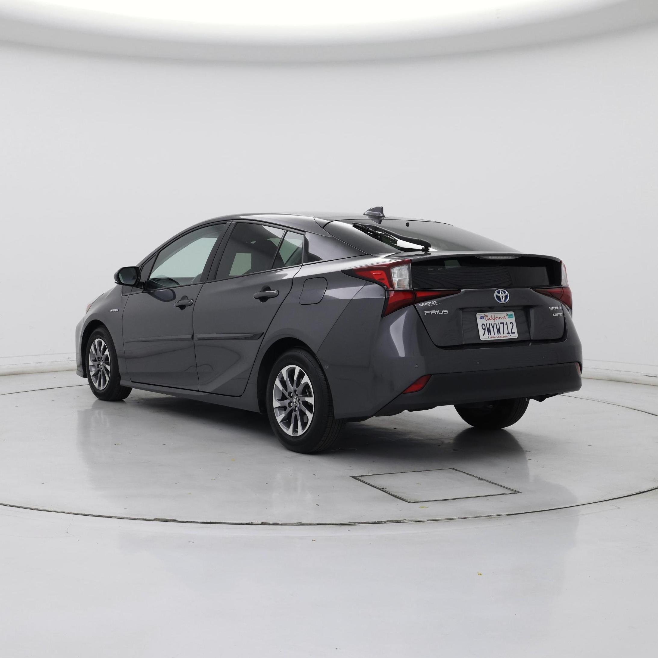 Thumbnail: 2019 Toyota Prius - 2