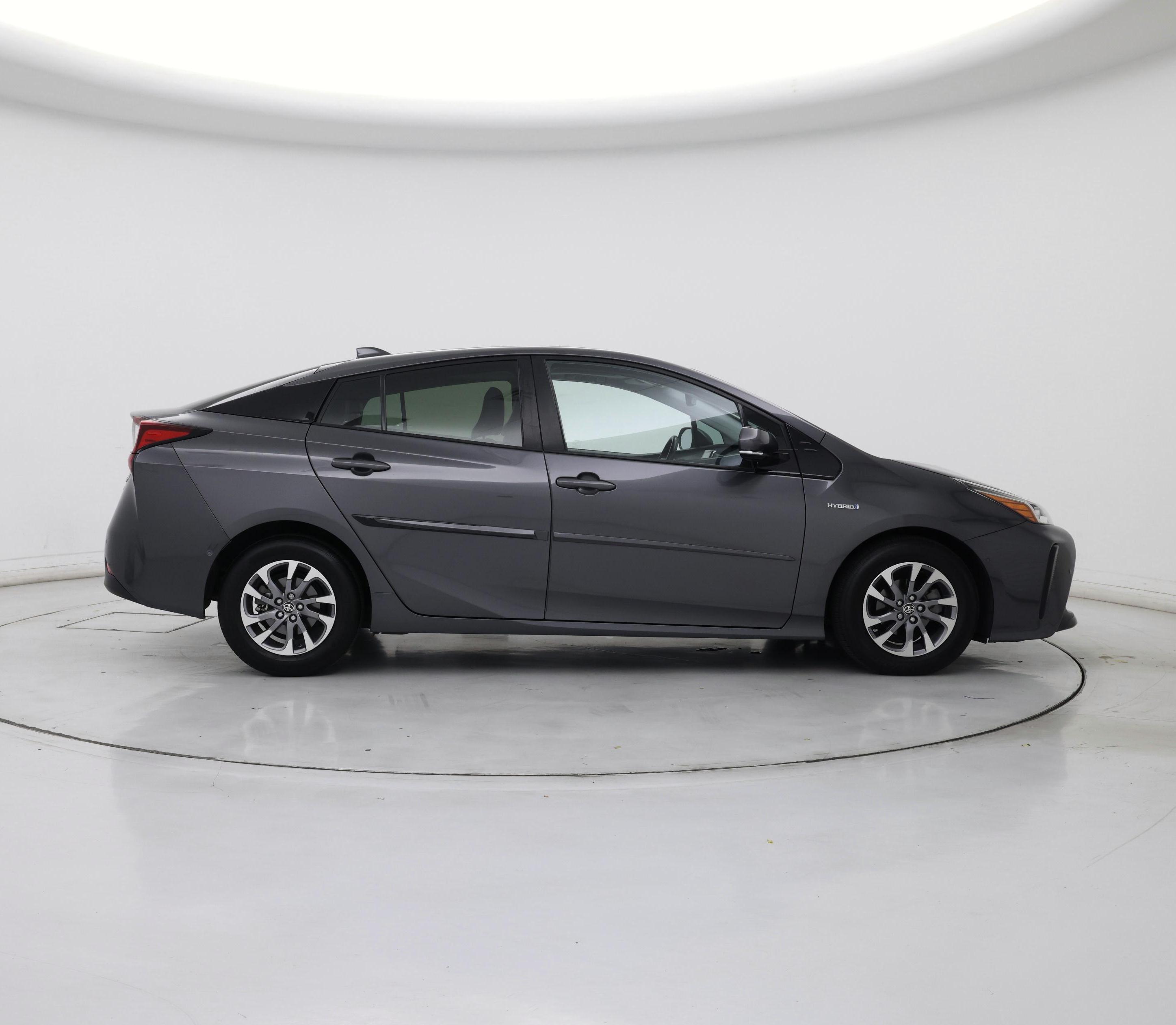 Thumbnail: 2019 Toyota Prius - 7