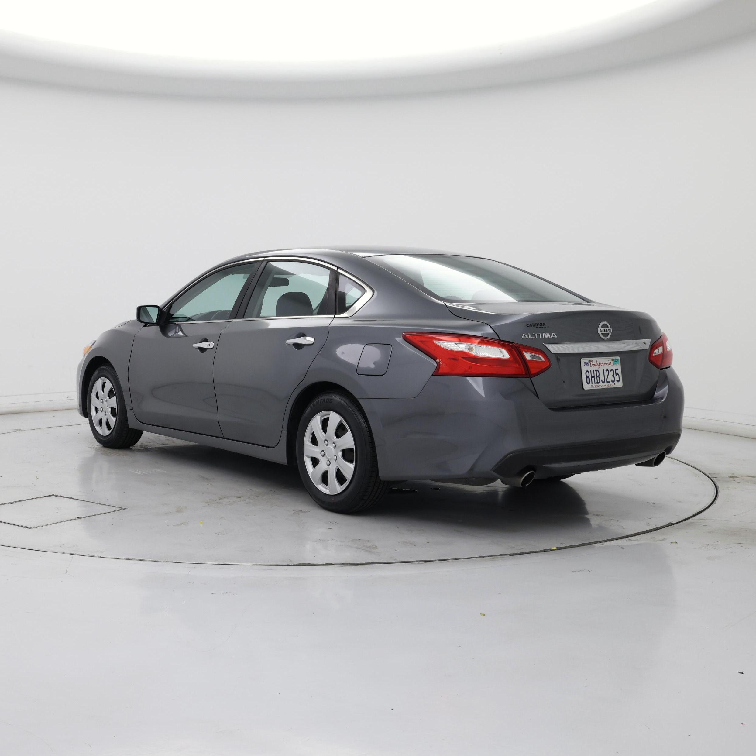 Thumbnail: 2016 Nissan Altima - 2