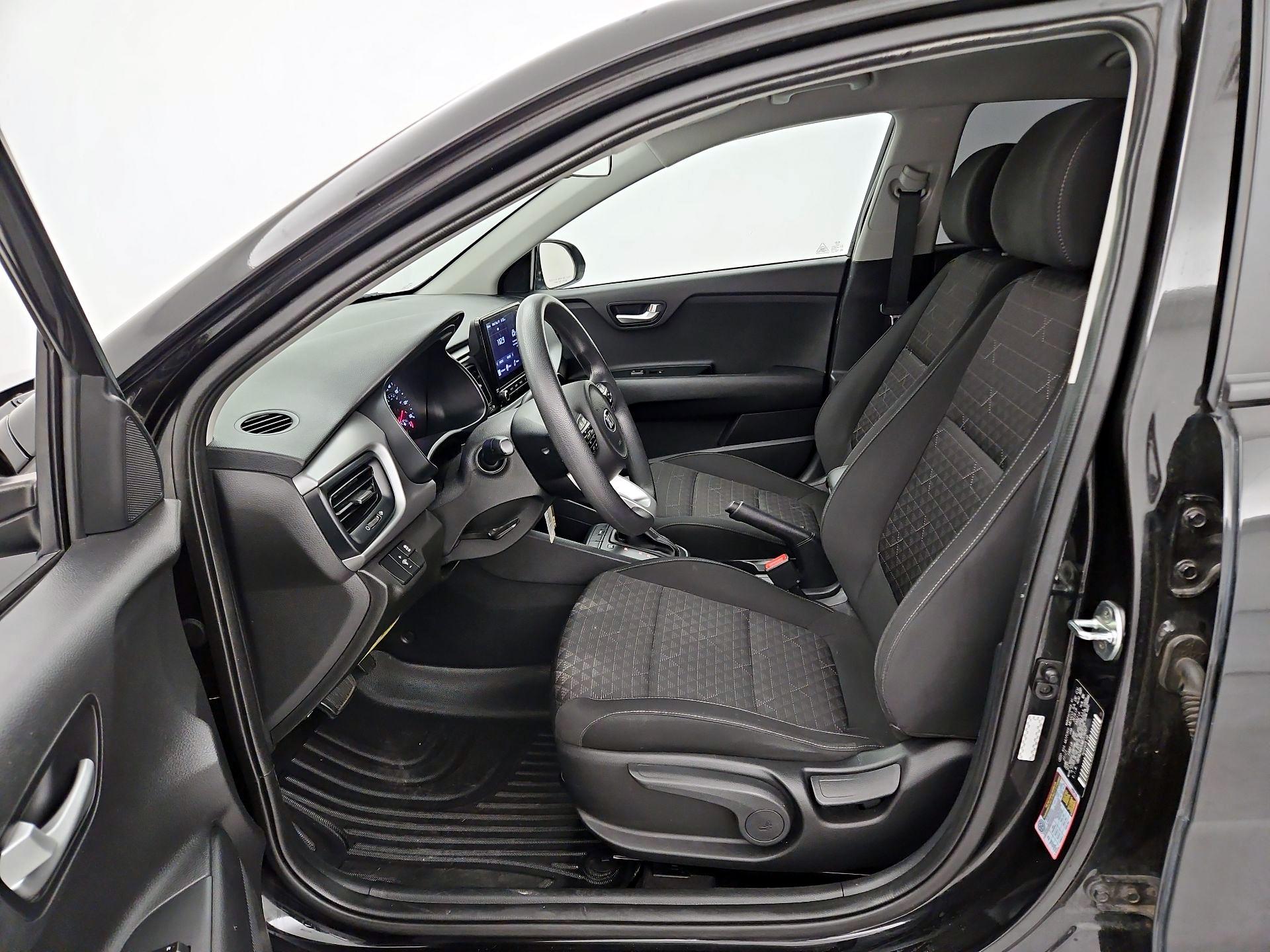 Thumbnail: 2021 Kia Rio - 11