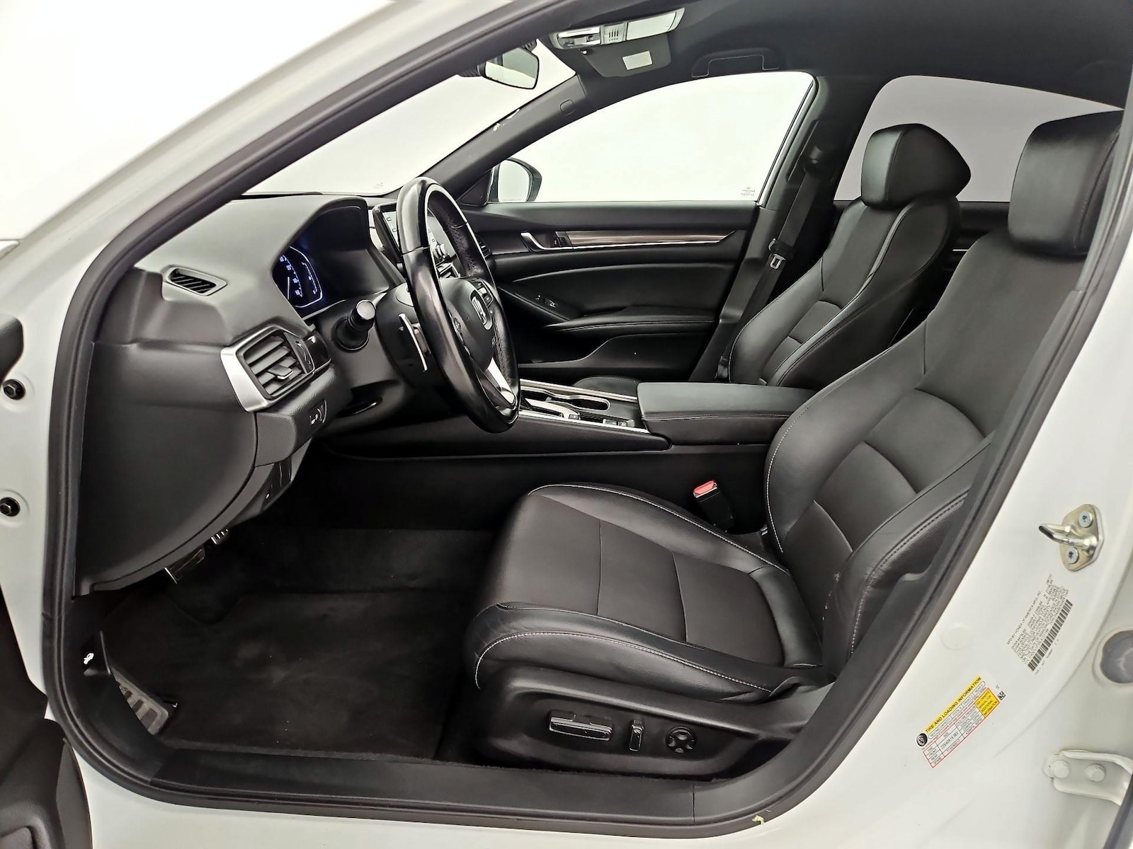 Power Seat(s) & Side Airbags