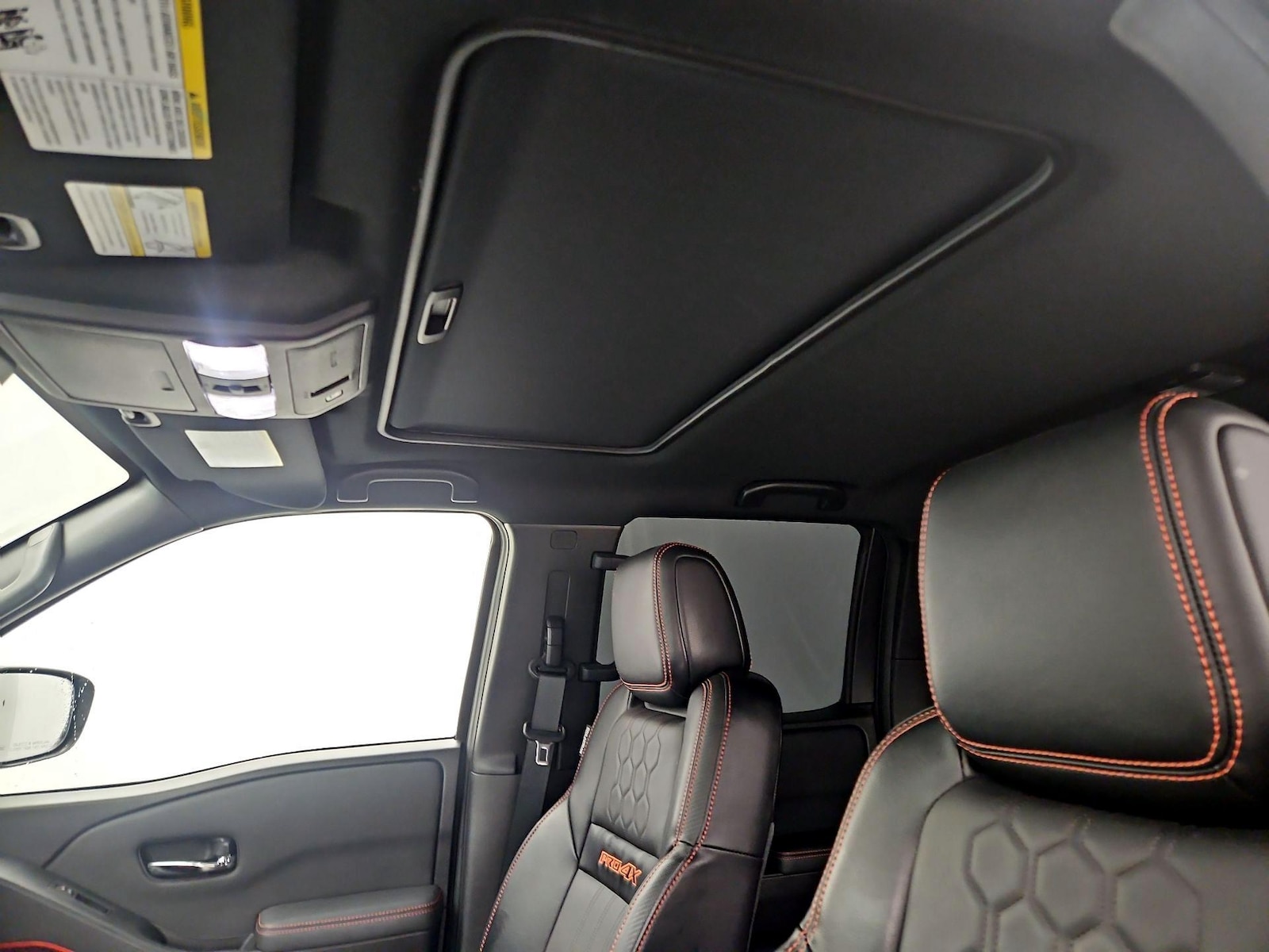 Sunroof(s) & Overhead Airbags