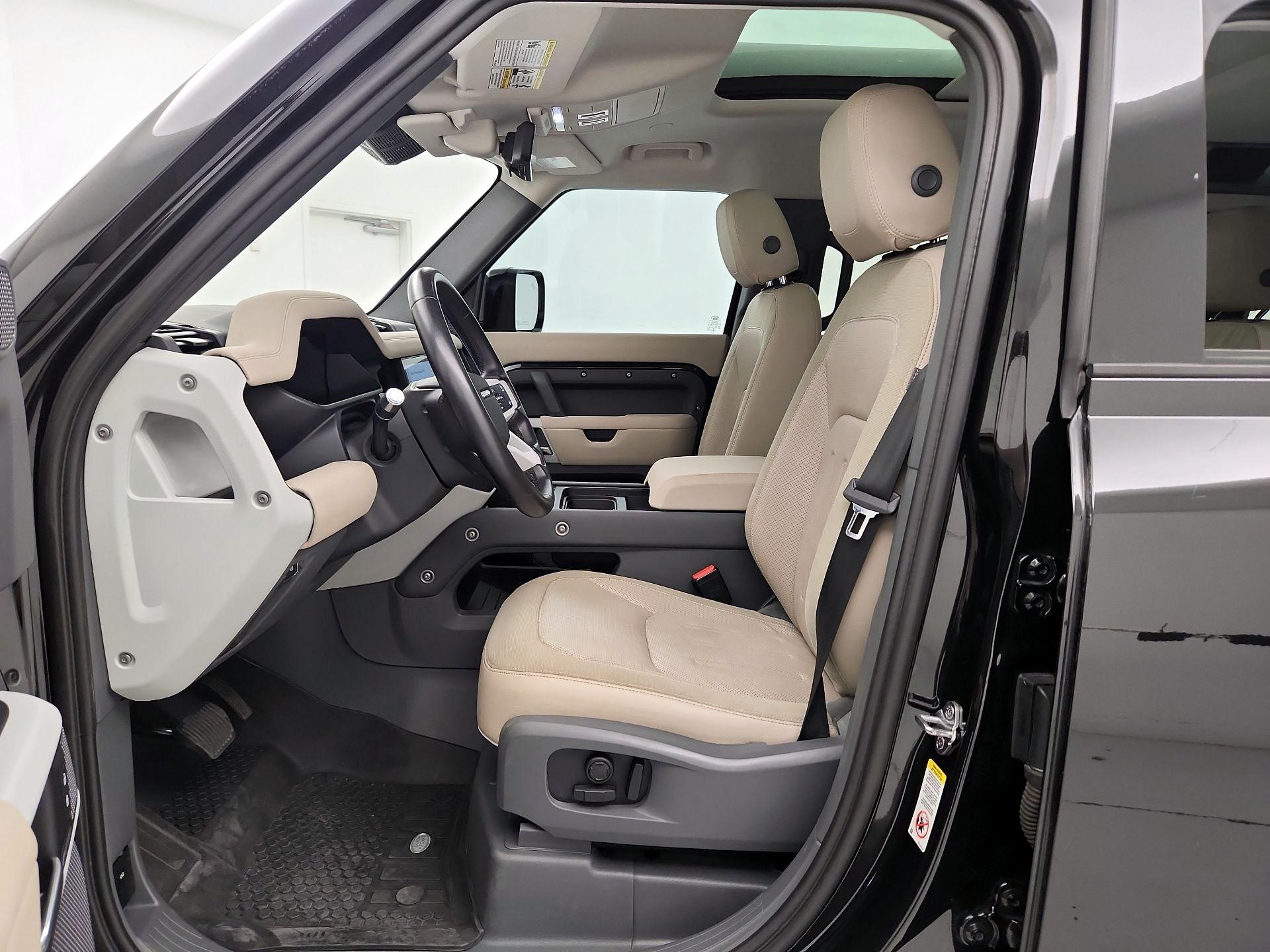Thumbnail: 2020 Land Rover Defender - 11