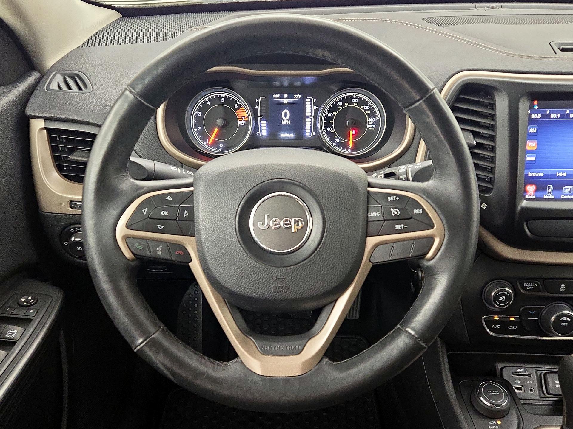 Thumbnail: 2016 Jeep Cherokee - 10
