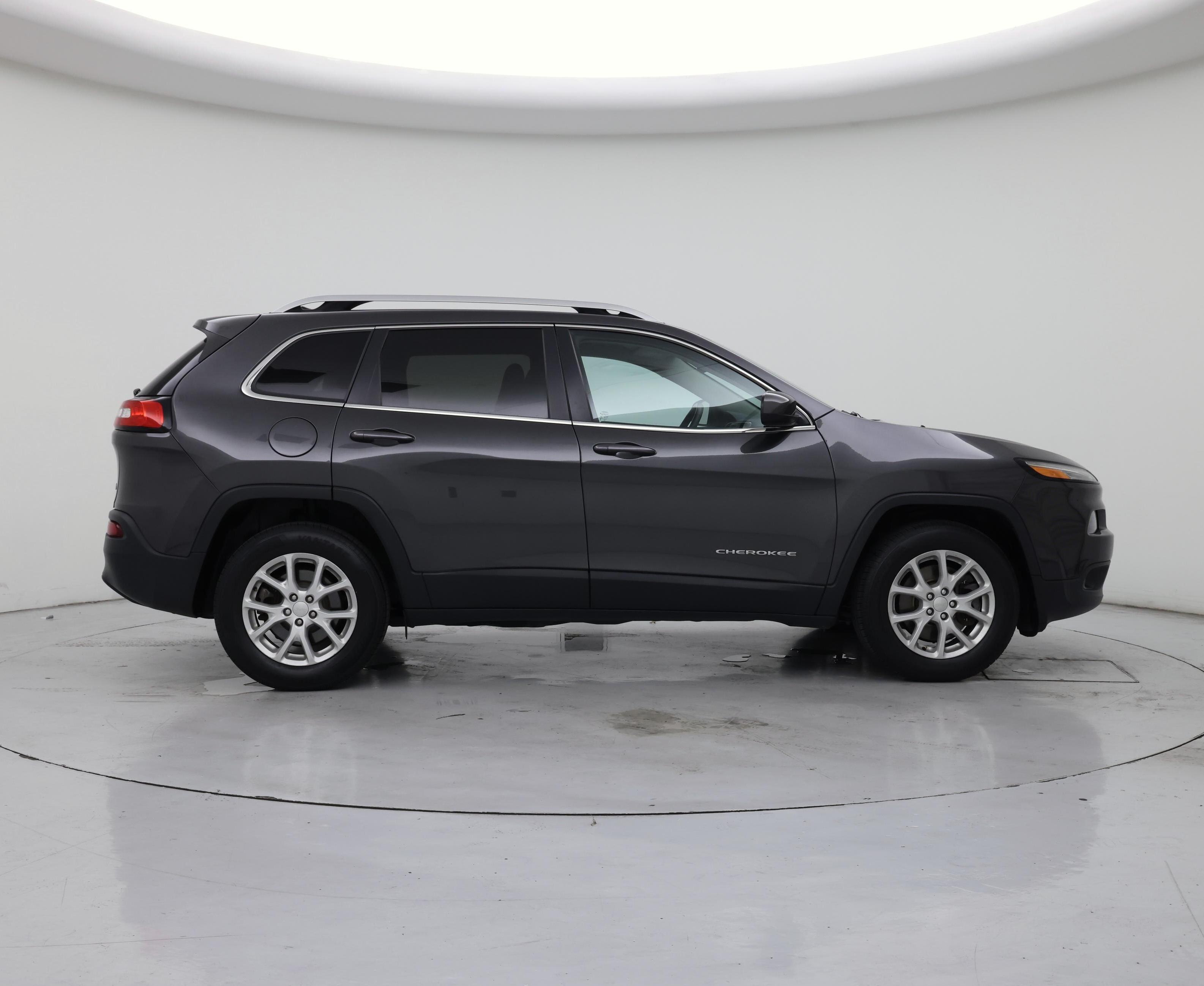 Thumbnail: 2016 Jeep Cherokee - 7