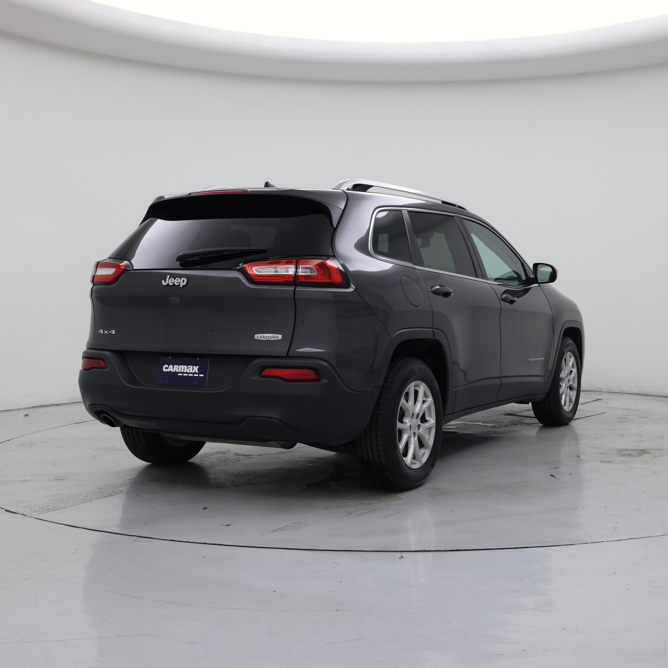 Thumbnail: 2016 Jeep Cherokee - 8