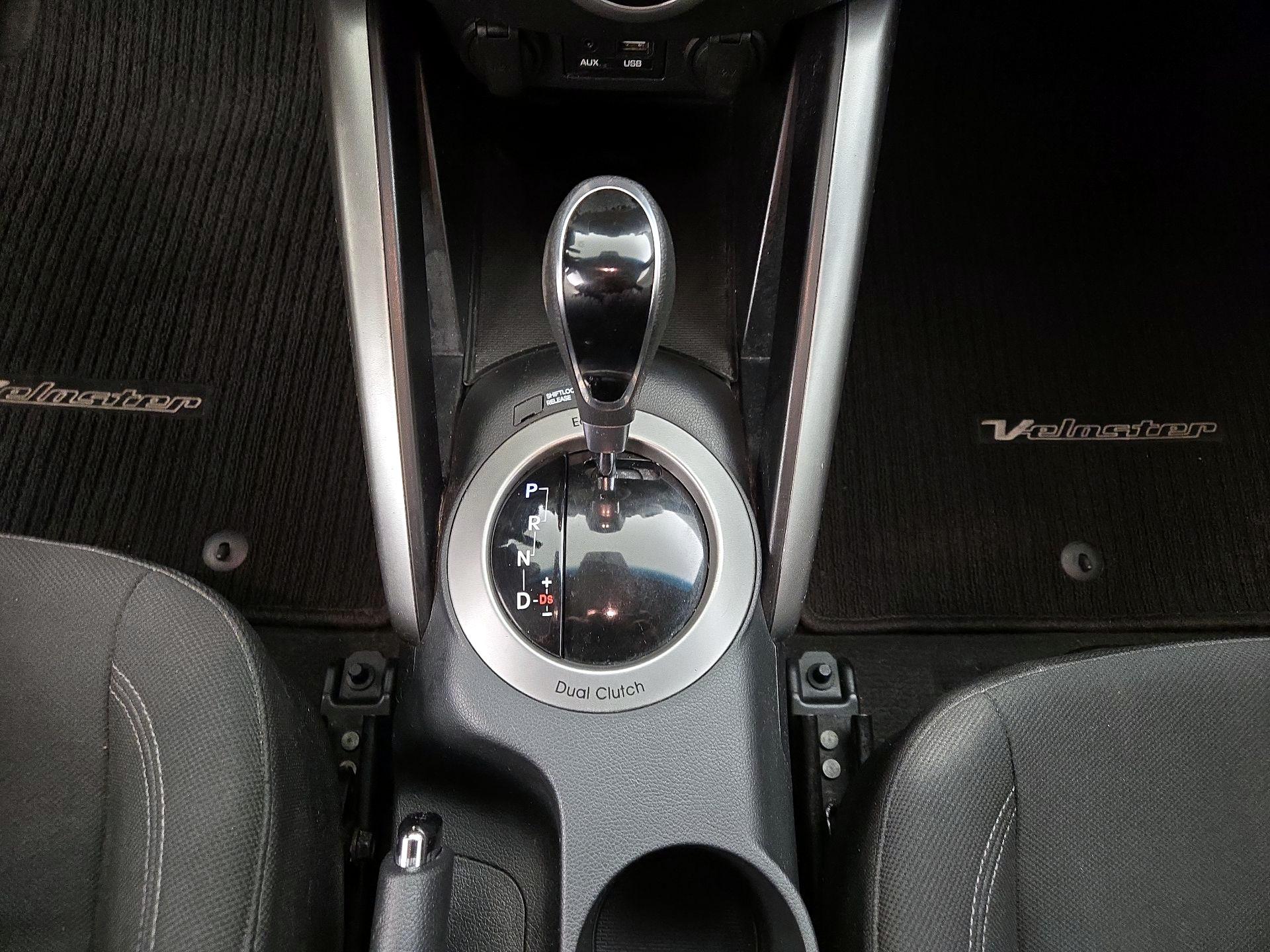 Thumbnail: 2016 Hyundai Veloster - 17