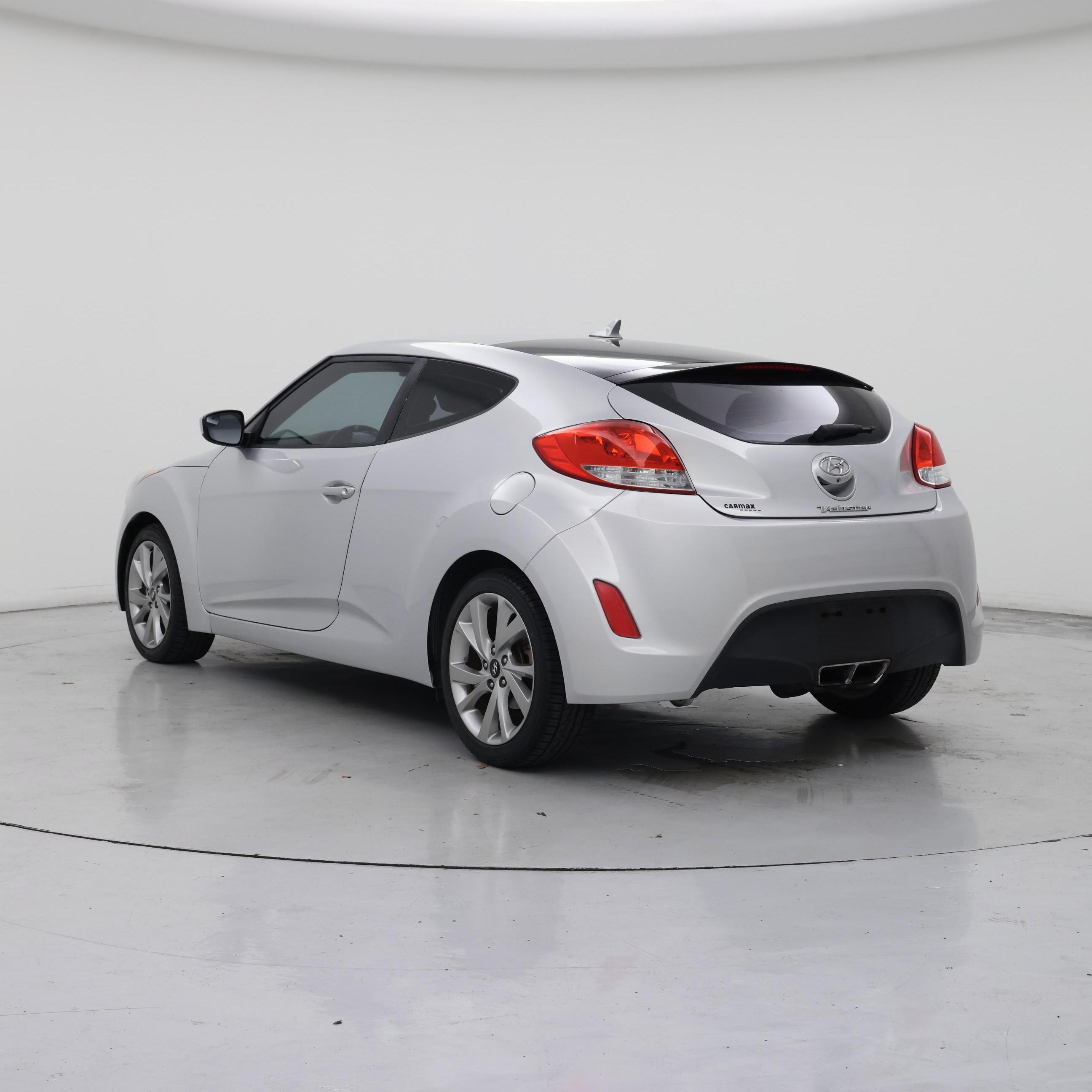 Thumbnail: 2016 Hyundai Veloster - 2