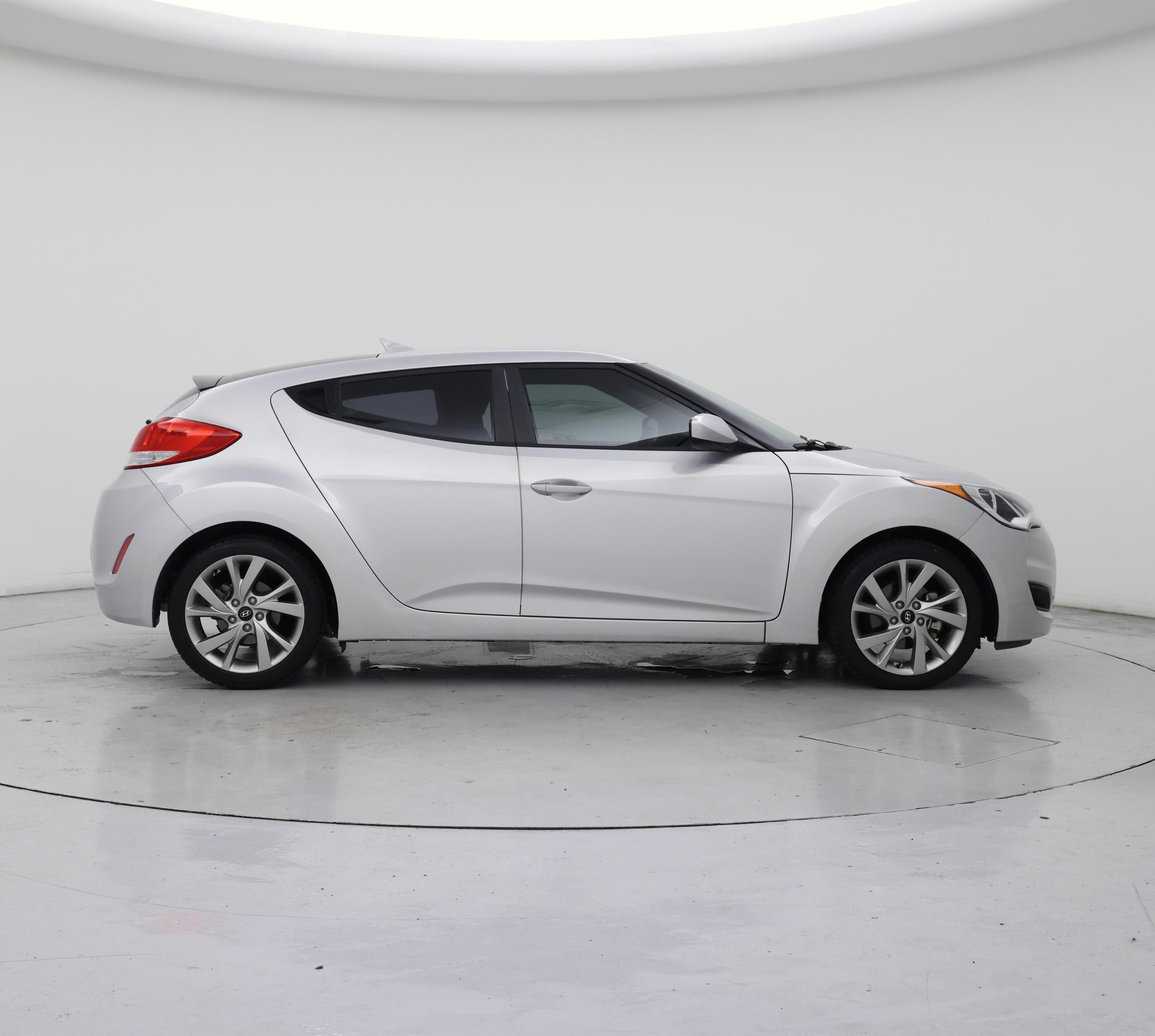 Thumbnail: 2016 Hyundai Veloster - 7