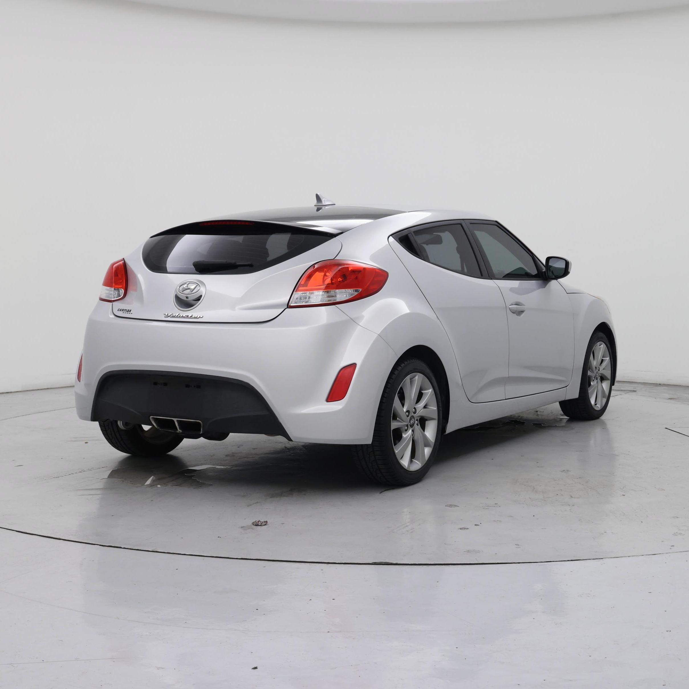 Thumbnail: 2016 Hyundai Veloster - 8