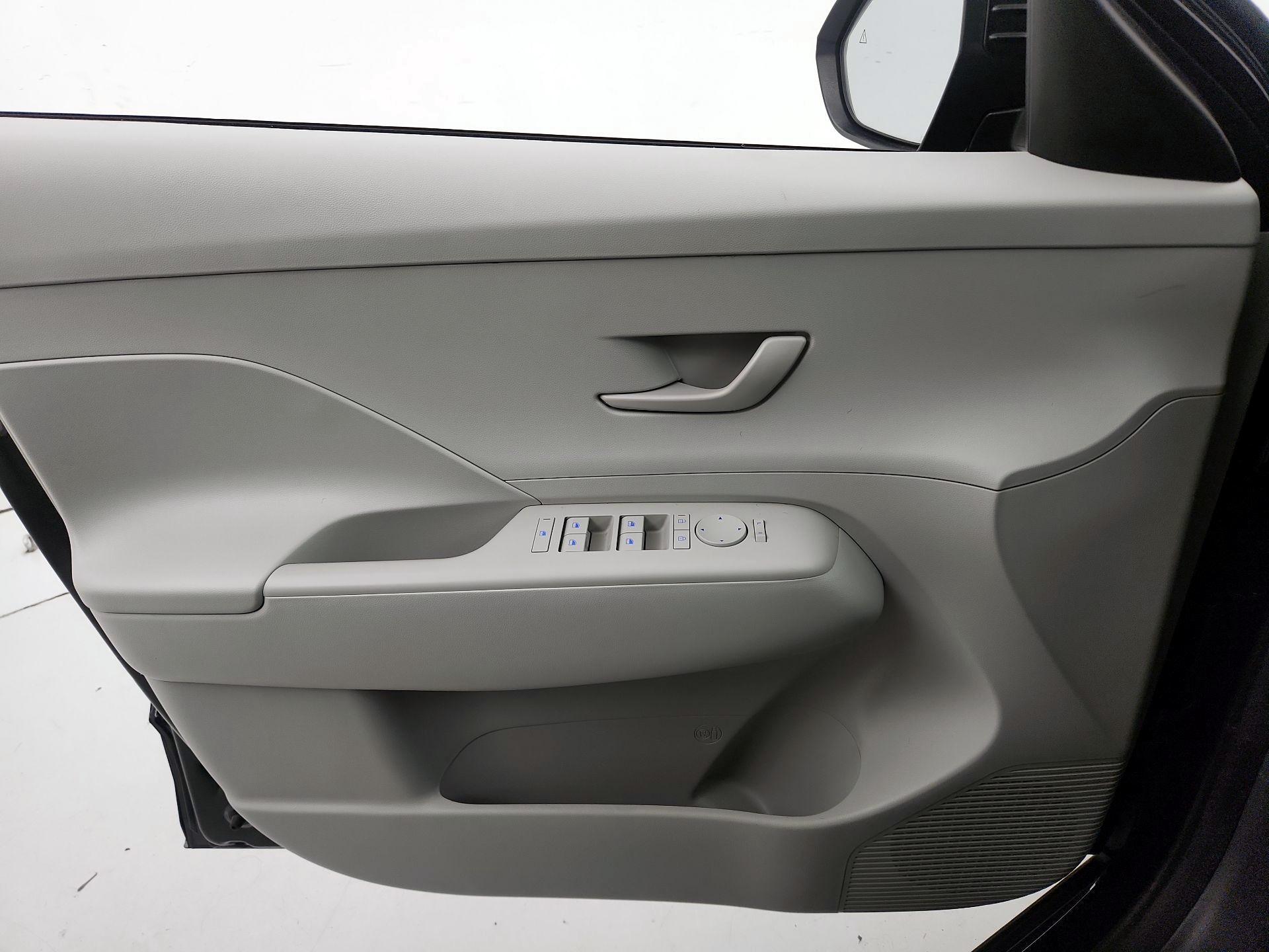 Thumbnail: 2025 Hyundai Kona - 12