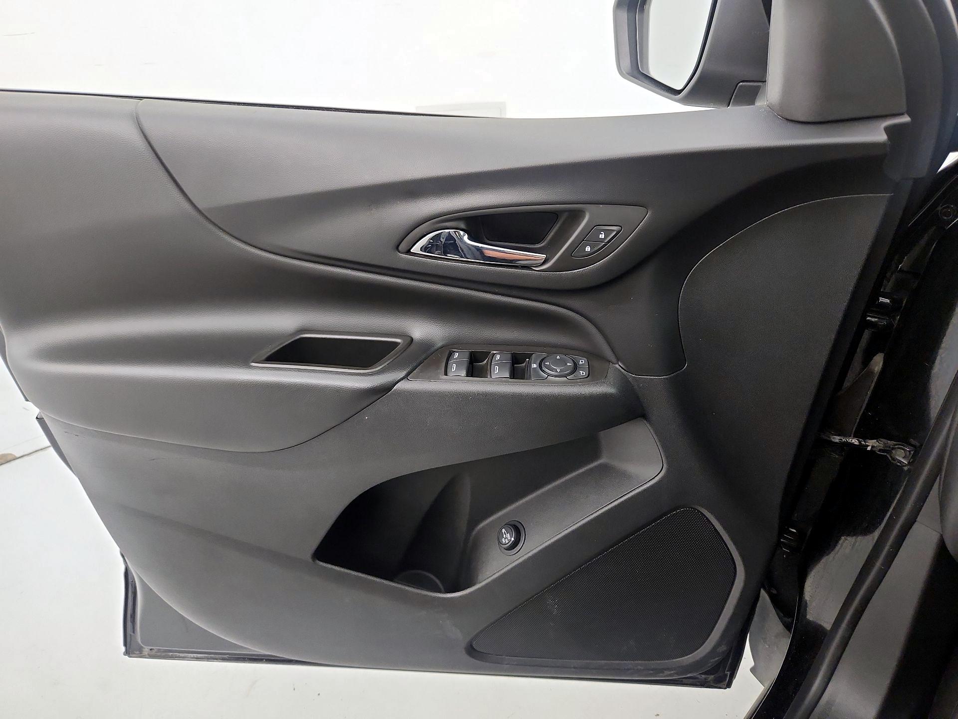 Thumbnail: 2023 Chevrolet Equinox - 12