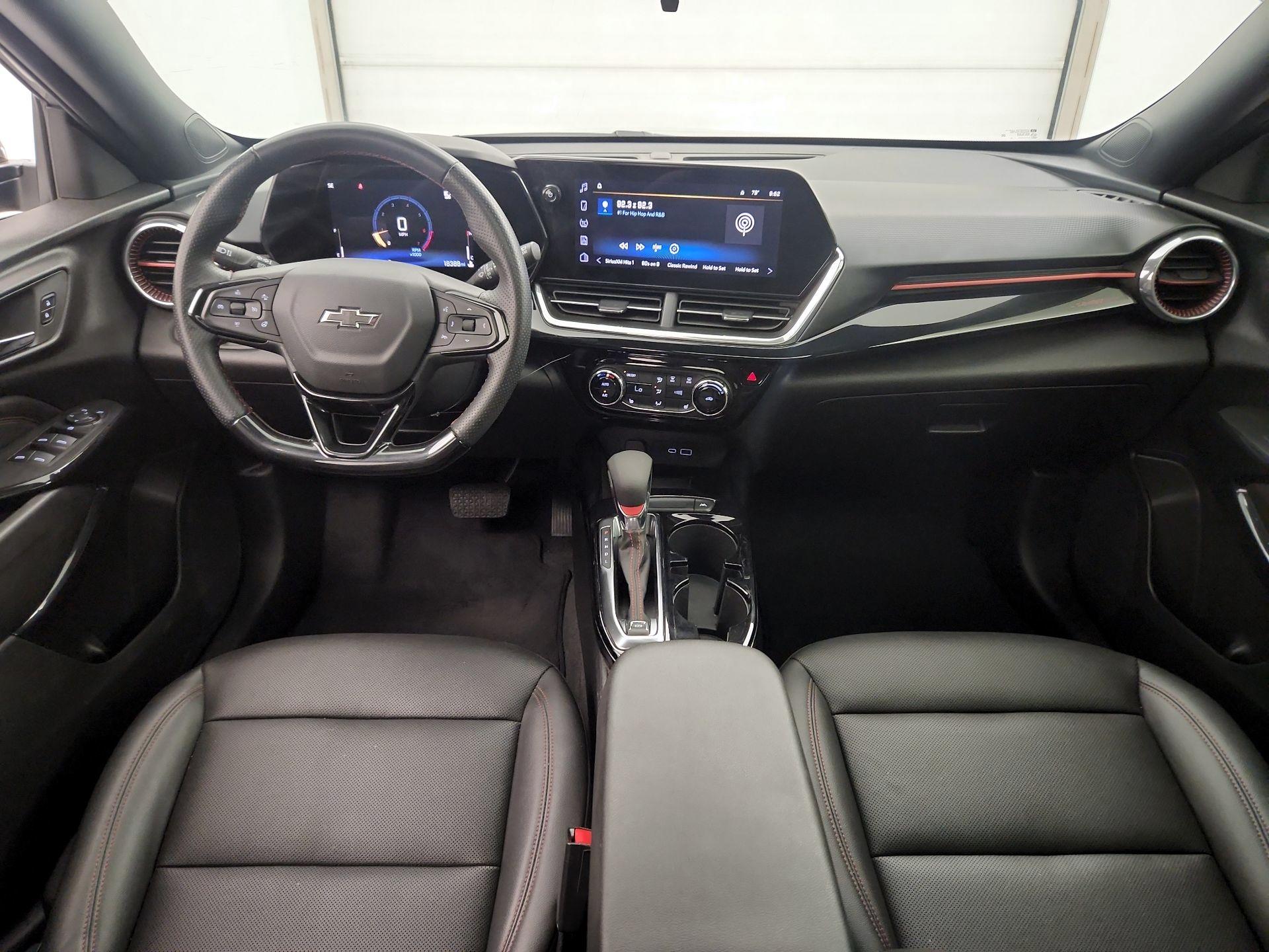 Thumbnail: 2025 Chevrolet Trax - 9