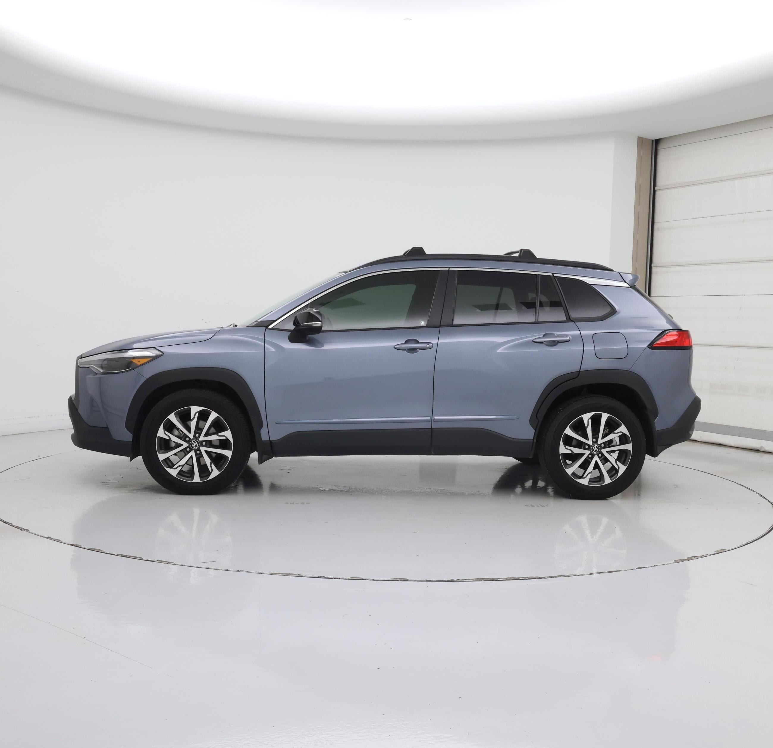 Thumbnail: 2025 Toyota Corolla Cross - 3