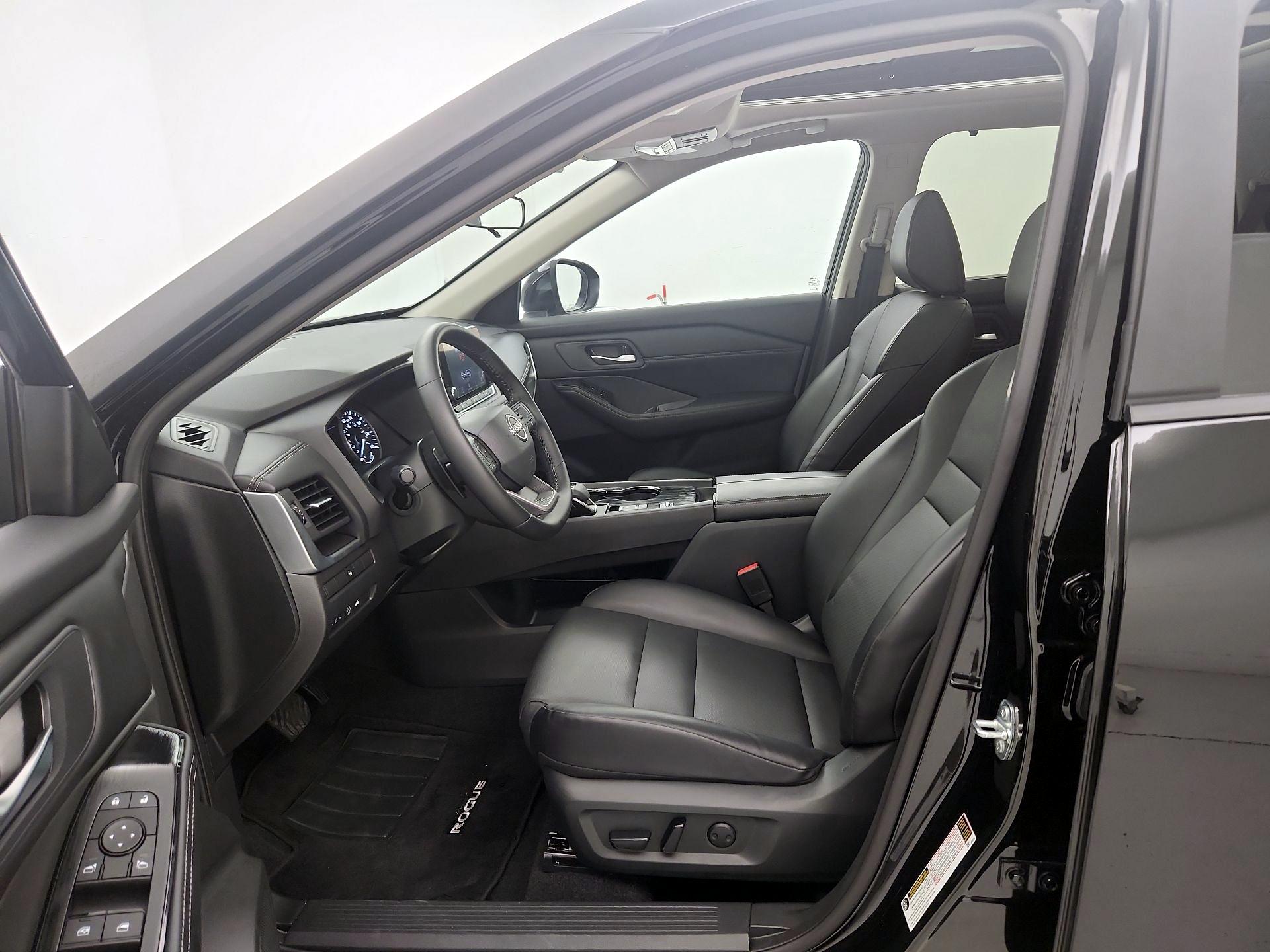Thumbnail: 2025 Nissan Rogue - 11