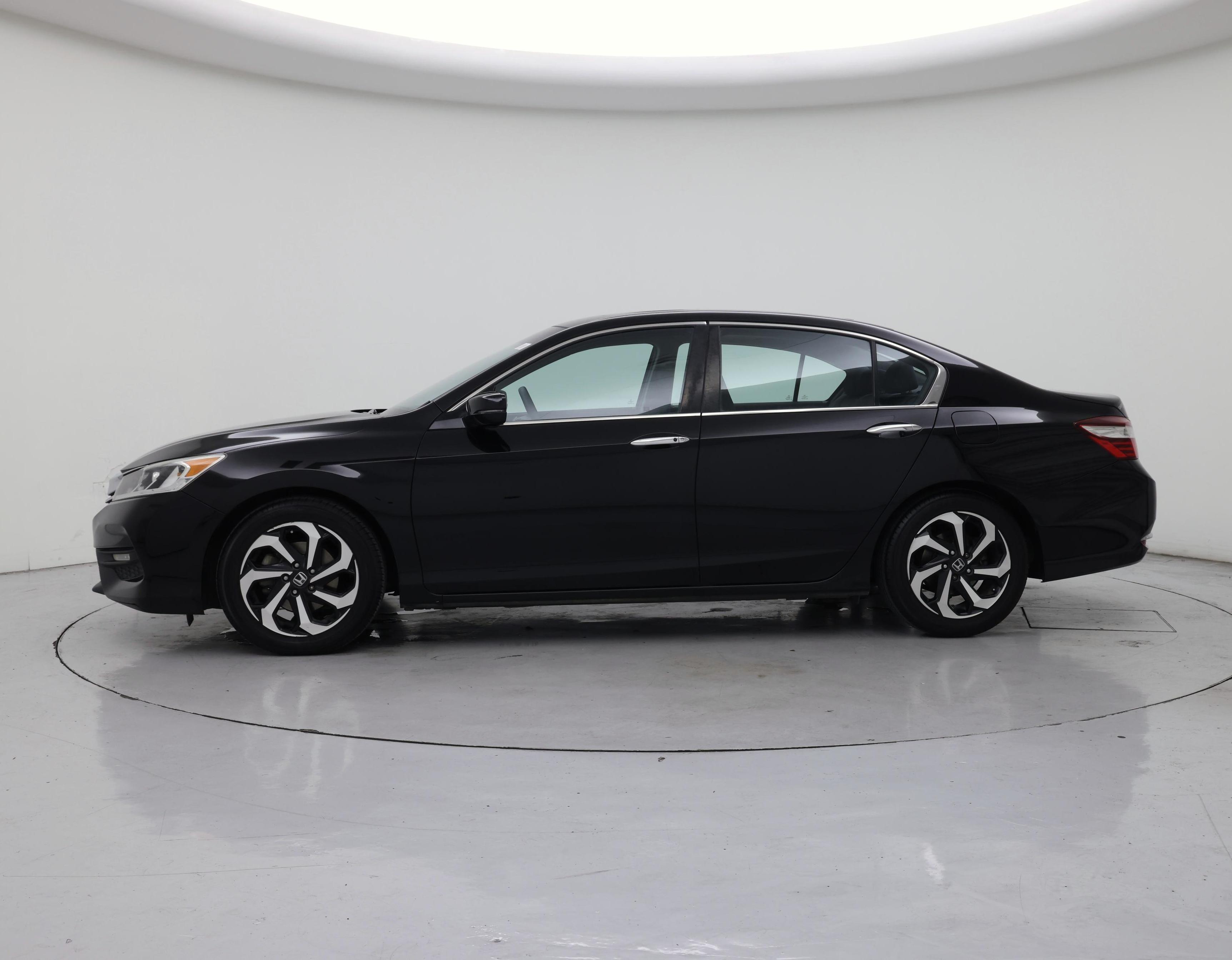 Thumbnail: 2017 Honda Accord - 3