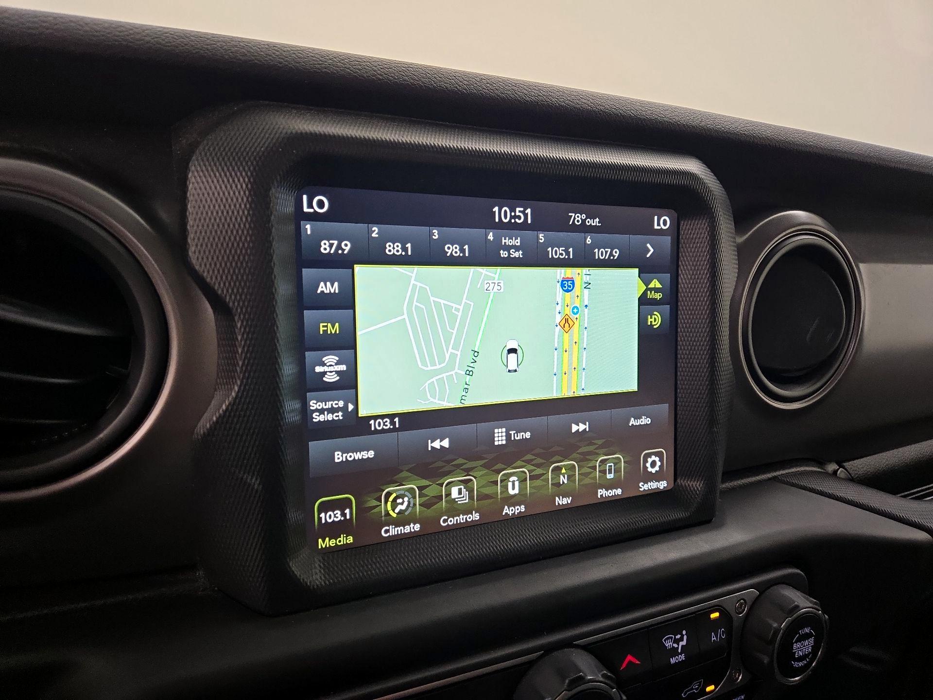 Thumbnail: 2021 Jeep Gladiator - 14