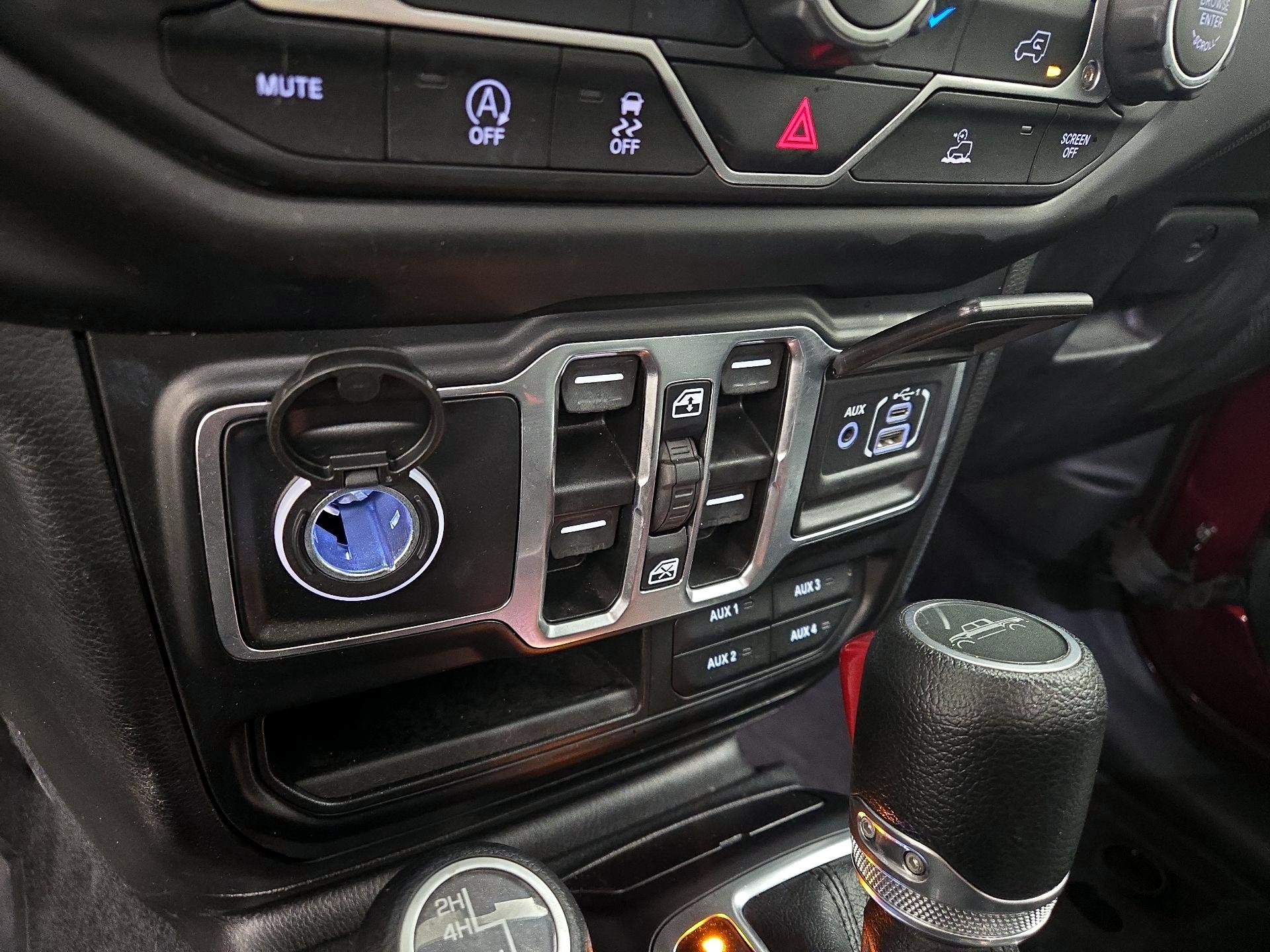 Thumbnail: 2021 Jeep Gladiator - 19