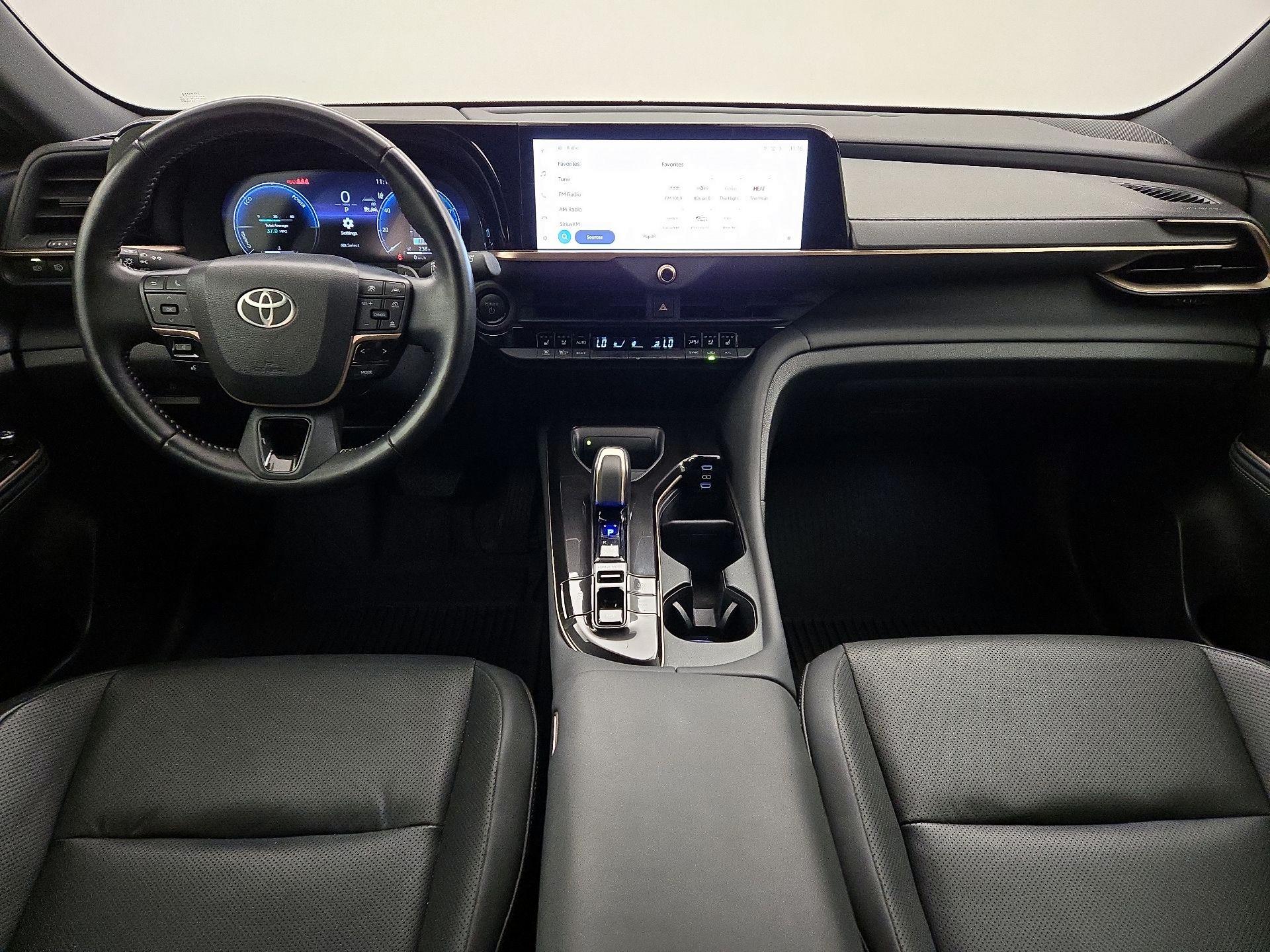 Thumbnail: 2025 Toyota Crown Signia - 9