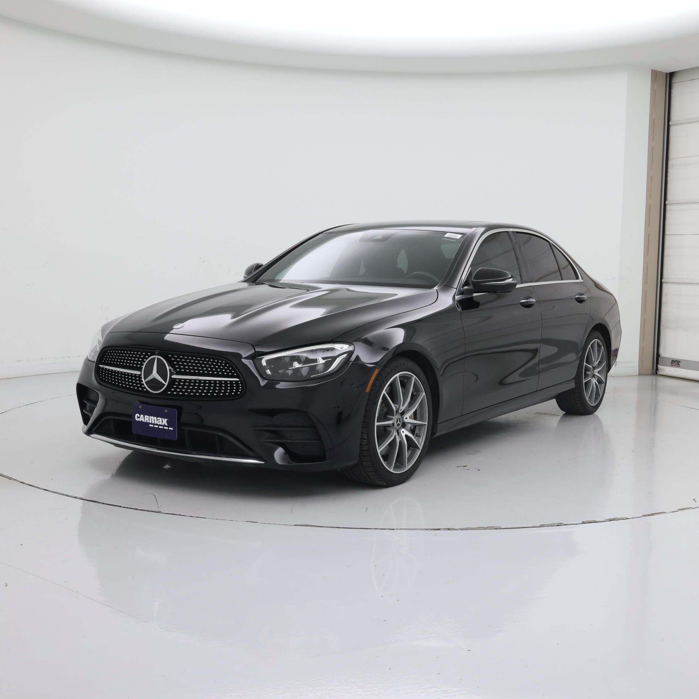 Thumbnail: 2021 Mercedes-Benz E-Class - 4