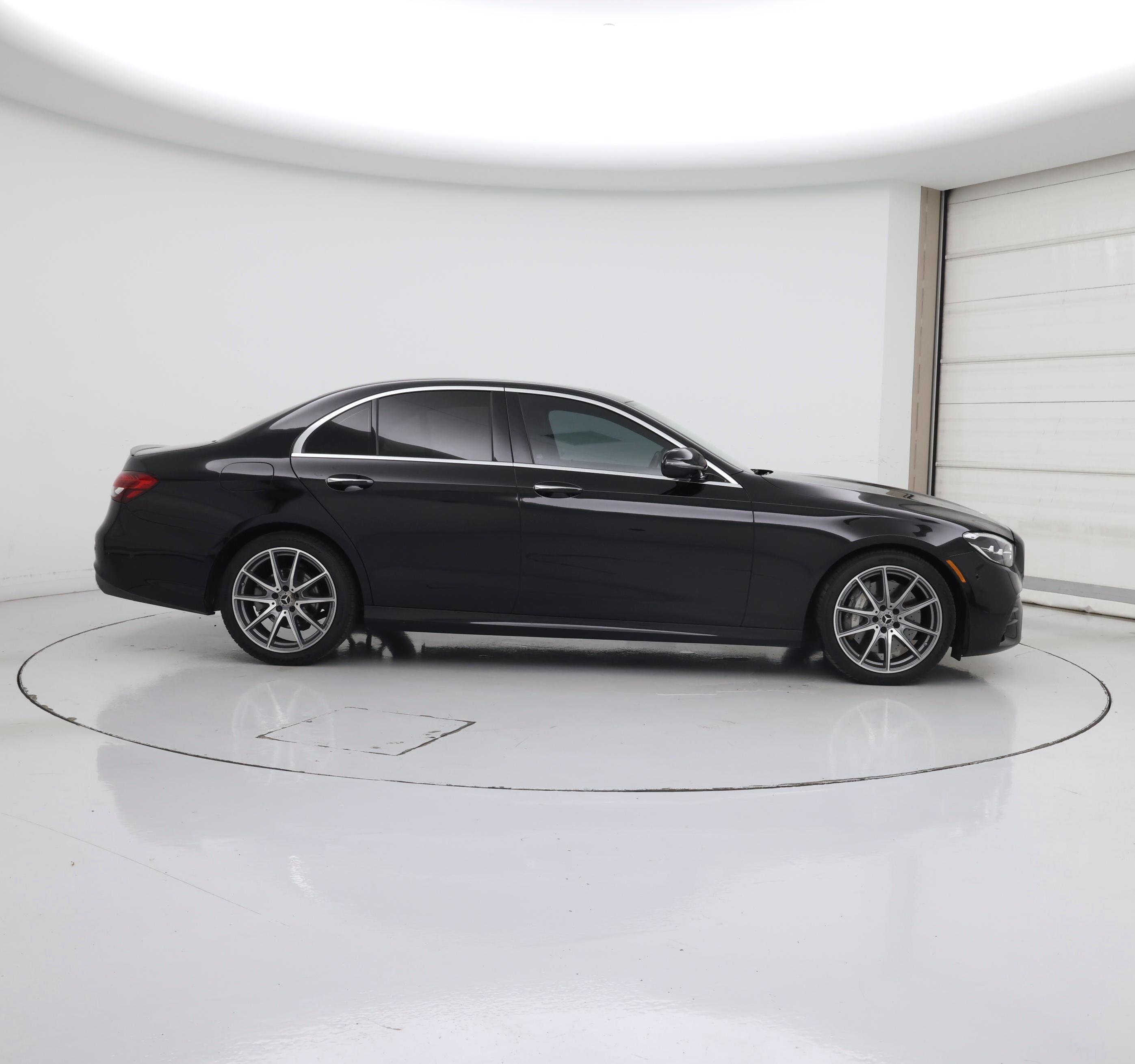 Thumbnail: 2021 Mercedes-Benz E-Class - 7