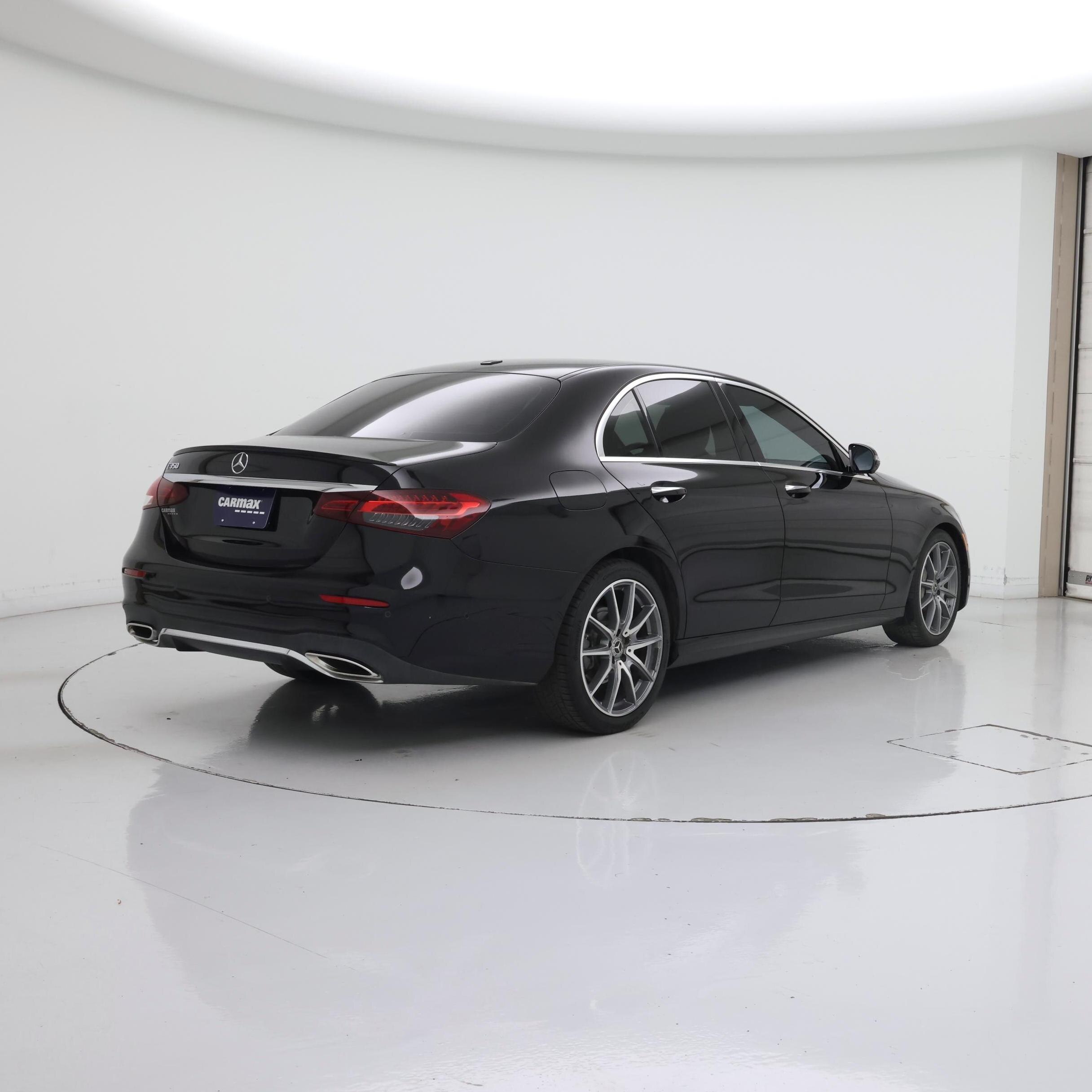 Thumbnail: 2021 Mercedes-Benz E-Class - 8