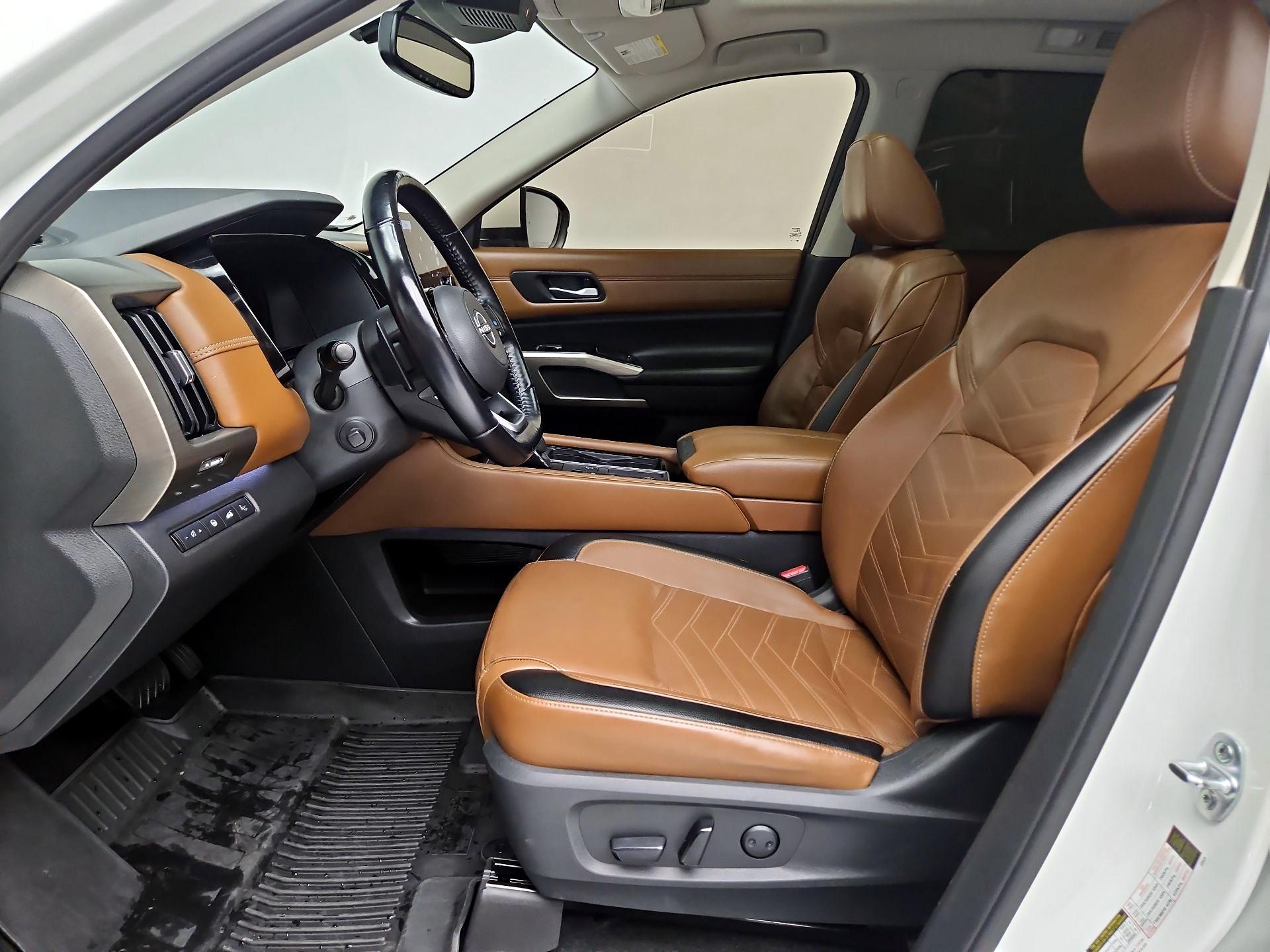 Thumbnail: 2022 Nissan Pathfinder - 11
