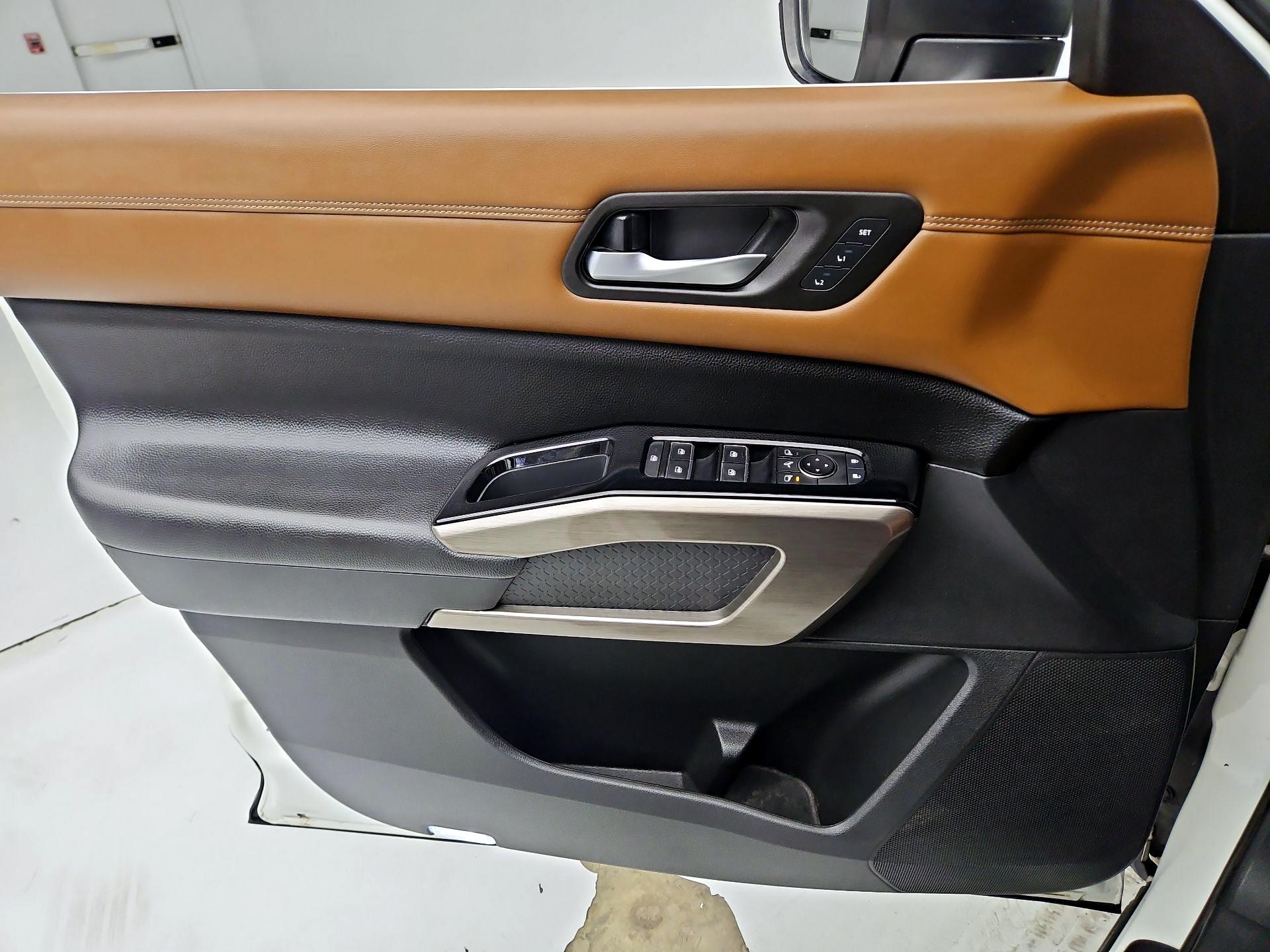 Thumbnail: 2022 Nissan Pathfinder - 12