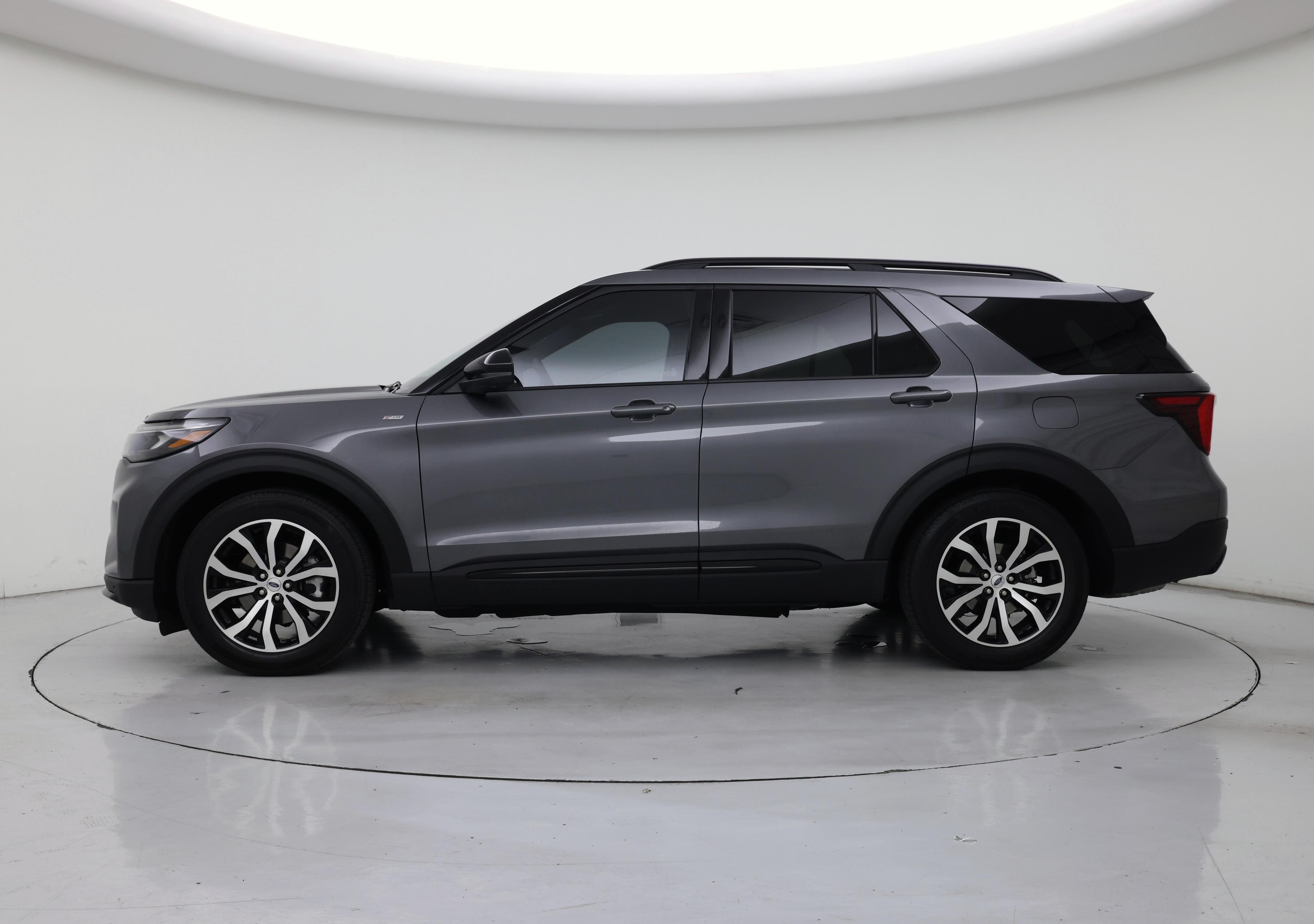 Thumbnail: 2025 Ford Explorer - 3
