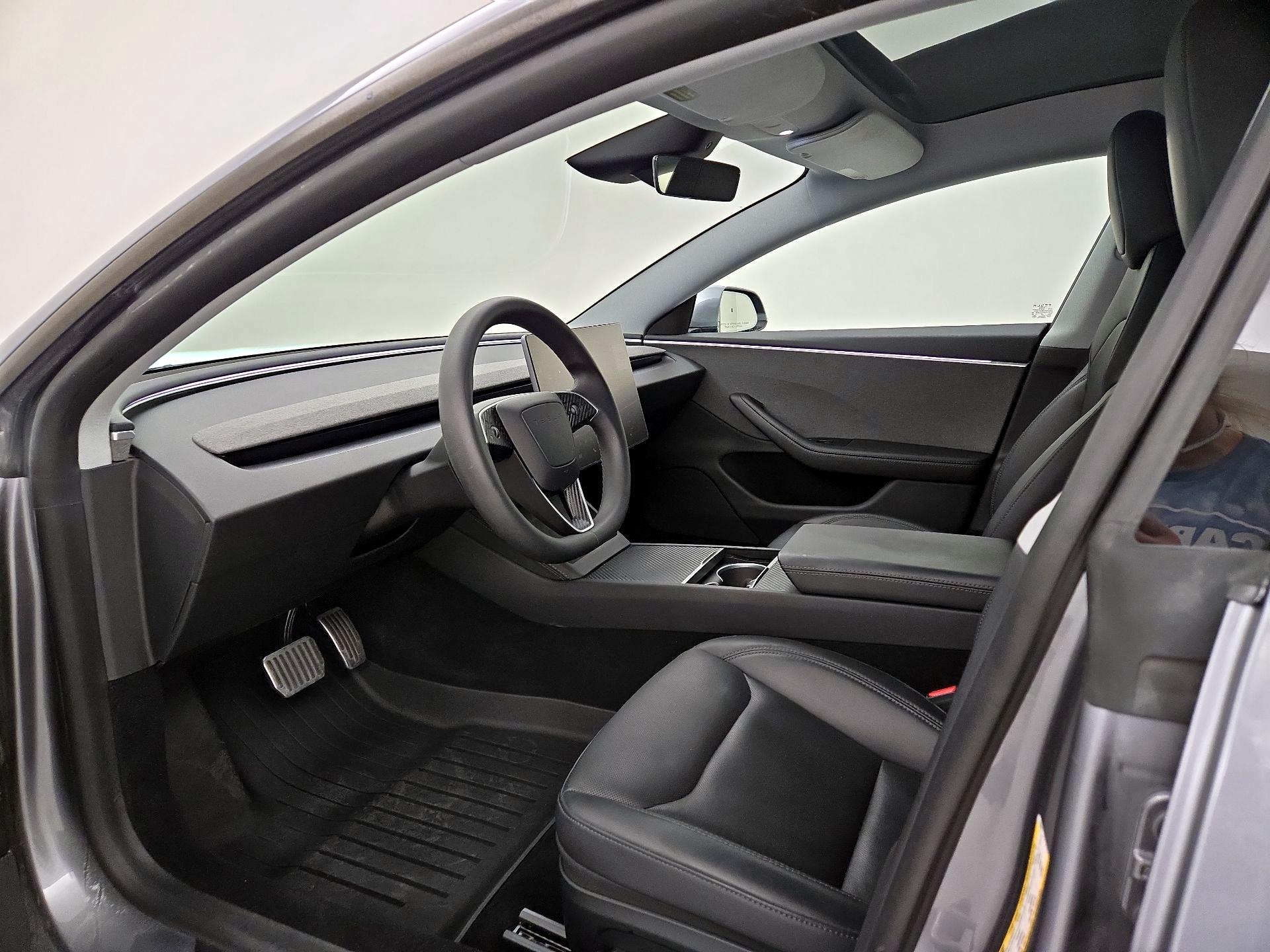 Thumbnail: 2025 Tesla Model 3 - 11