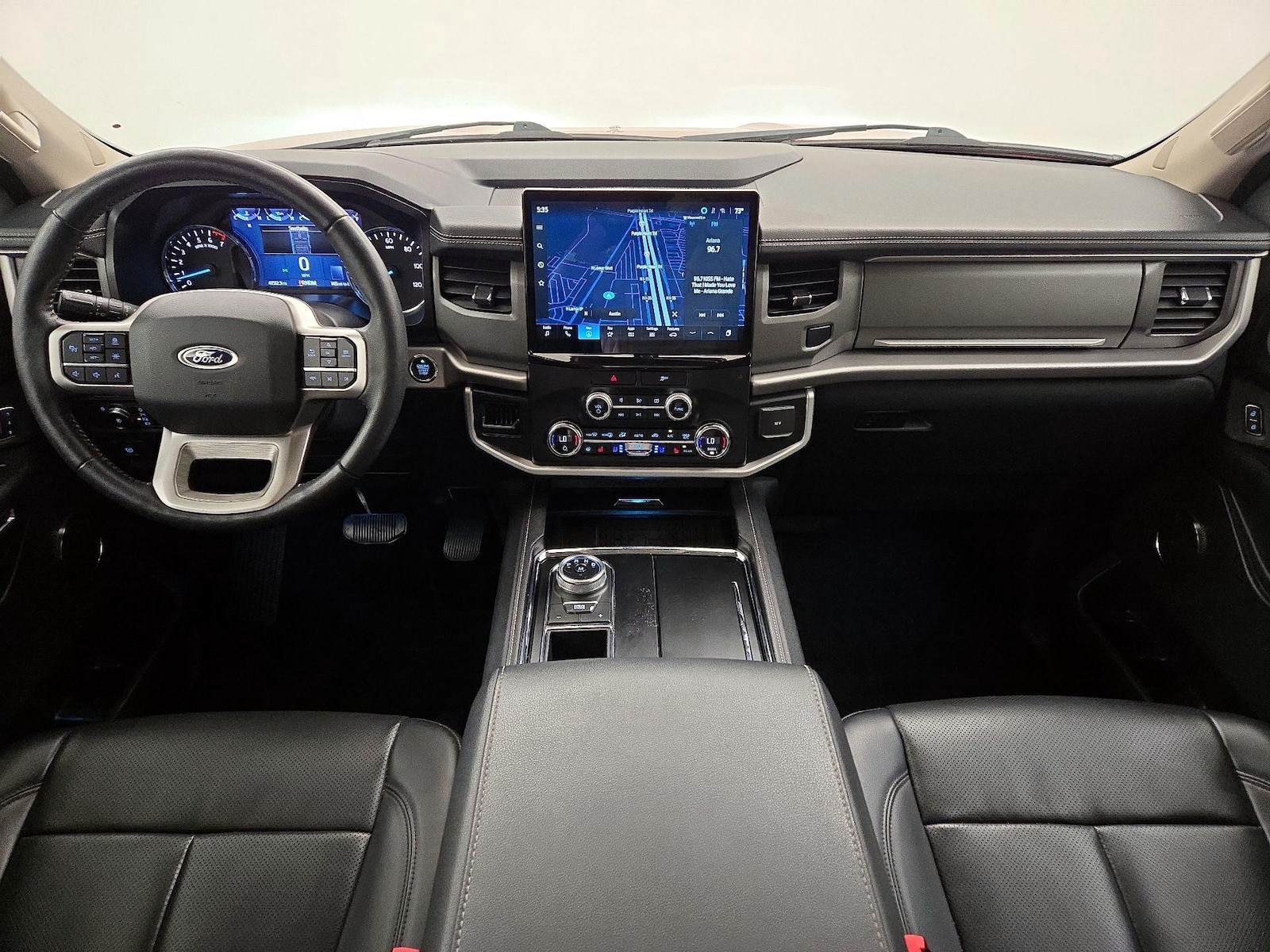 2022 Ford Expedition XLT - Photo 10