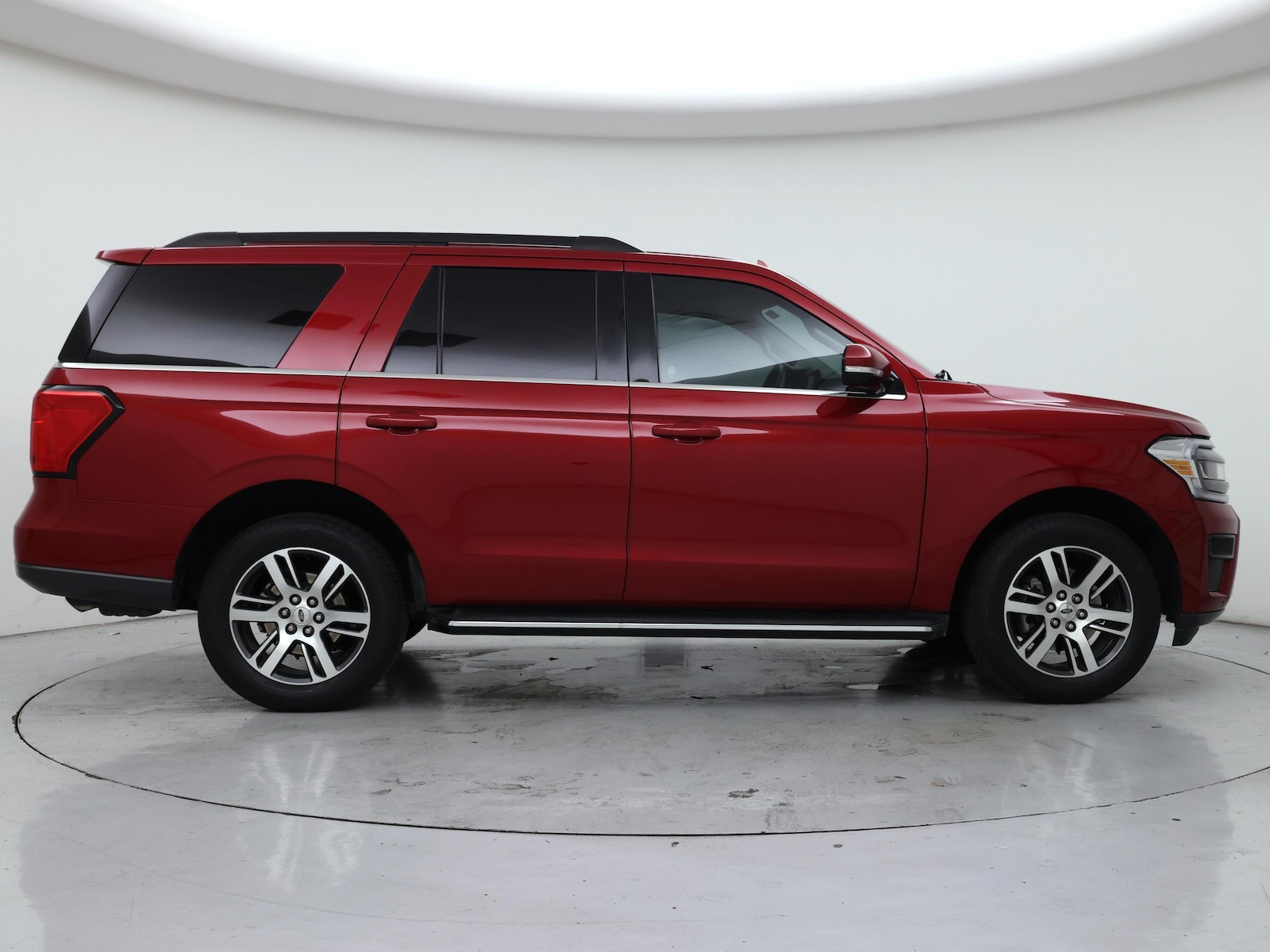 2022 Ford Expedition XLT - Photo 8