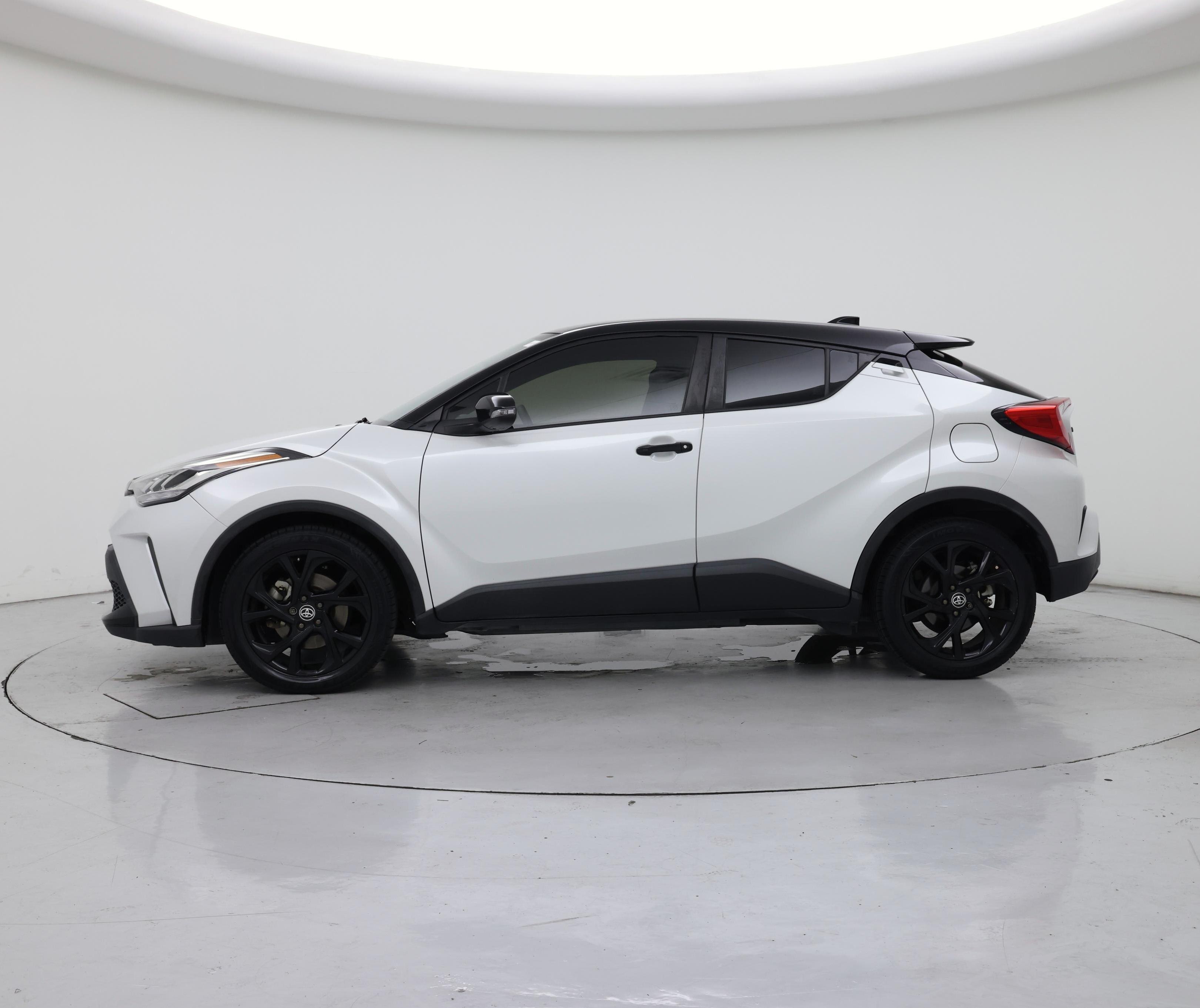 Thumbnail: 2022 Toyota C-HR - 3