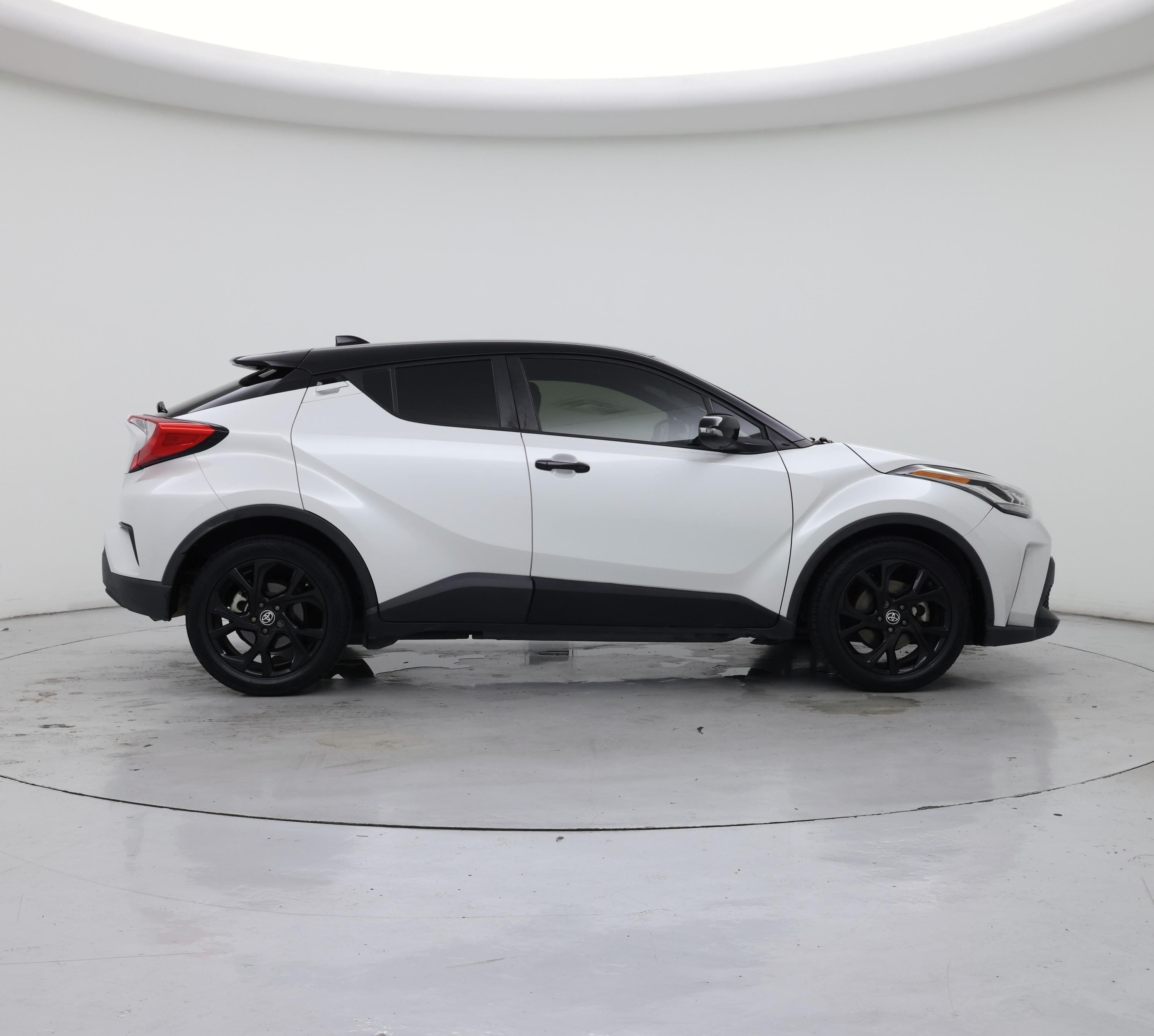 Thumbnail: 2022 Toyota C-HR - 7