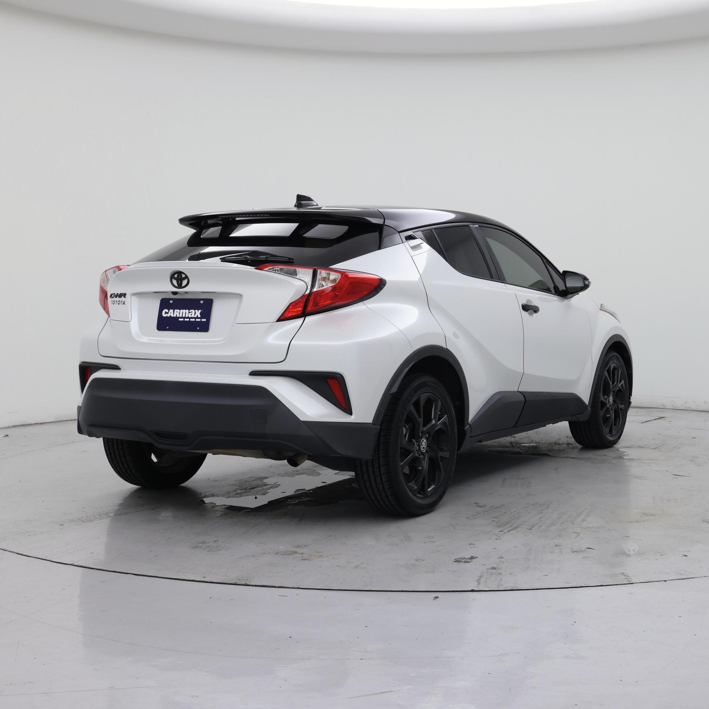 Thumbnail: 2022 Toyota C-HR - 8