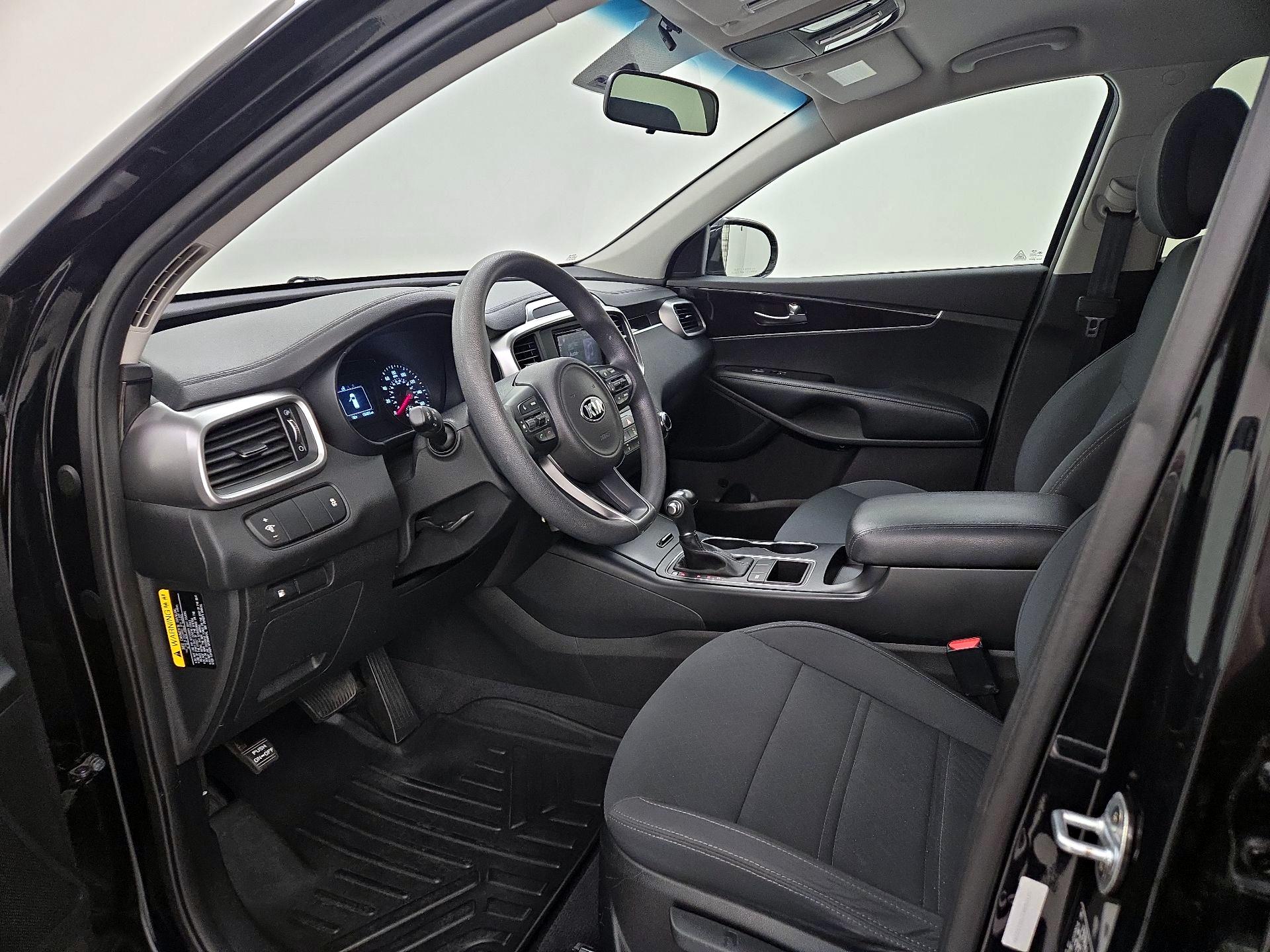 Thumbnail: 2016 Kia Sorento - 11