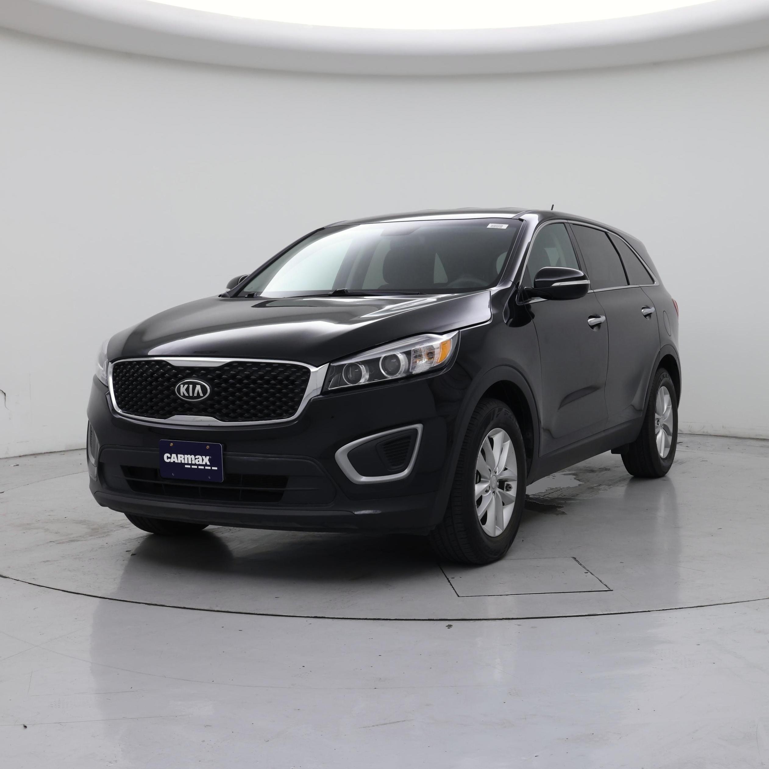 Thumbnail: 2016 Kia Sorento - 4