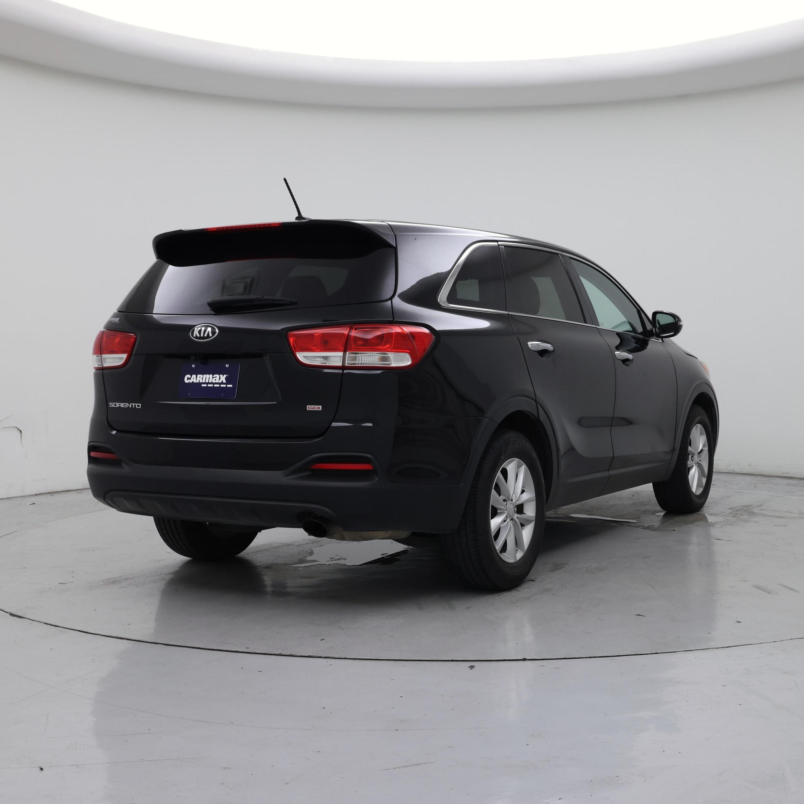 Thumbnail: 2016 Kia Sorento - 8
