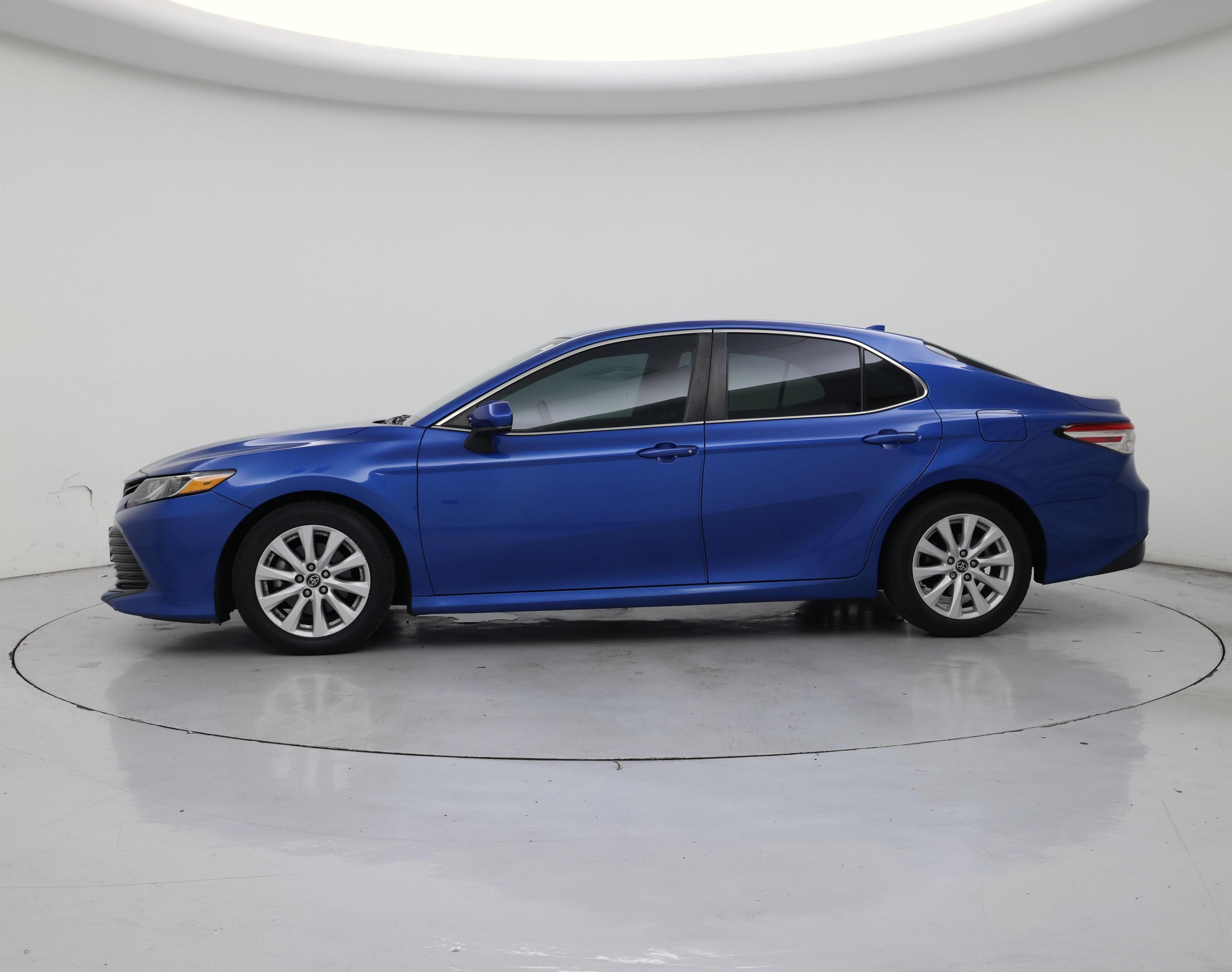 Thumbnail: 2020 Toyota Camry - 3