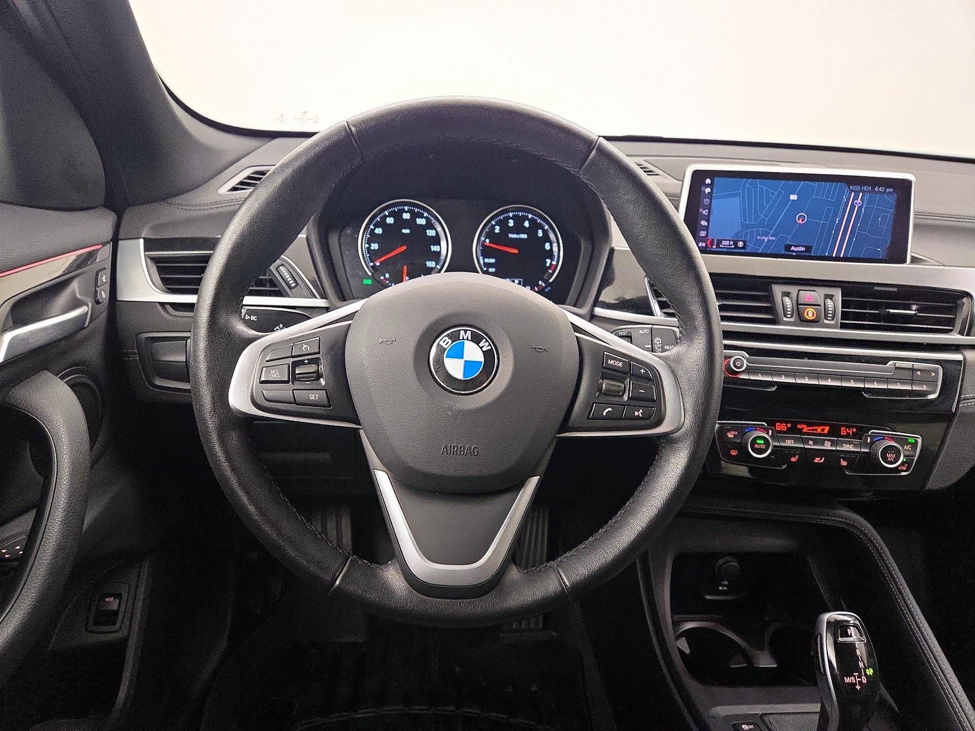 Thumbnail: 2022 BMW X1 - 10