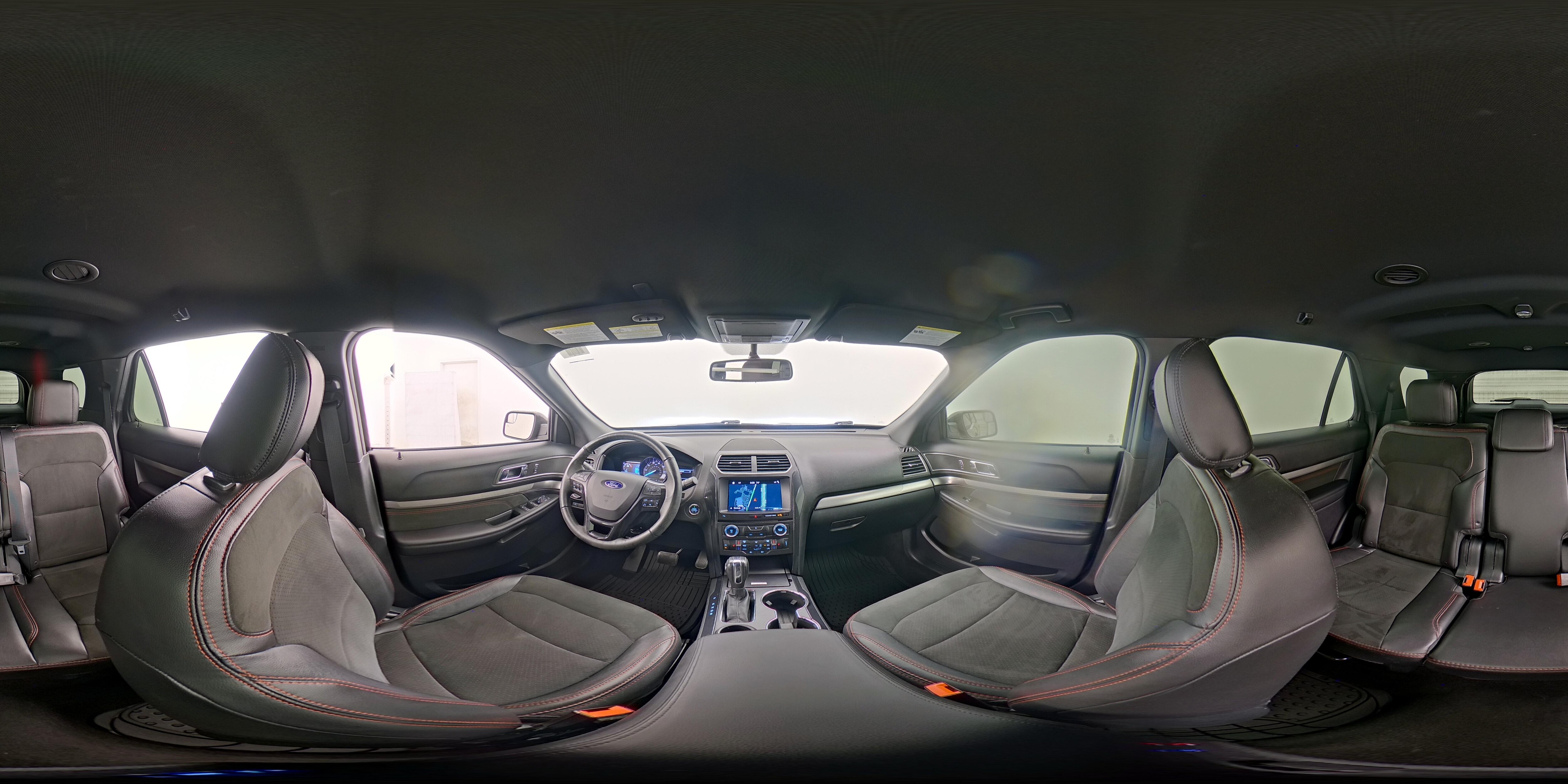 2018 Ford Explorer XLT - Photo 25