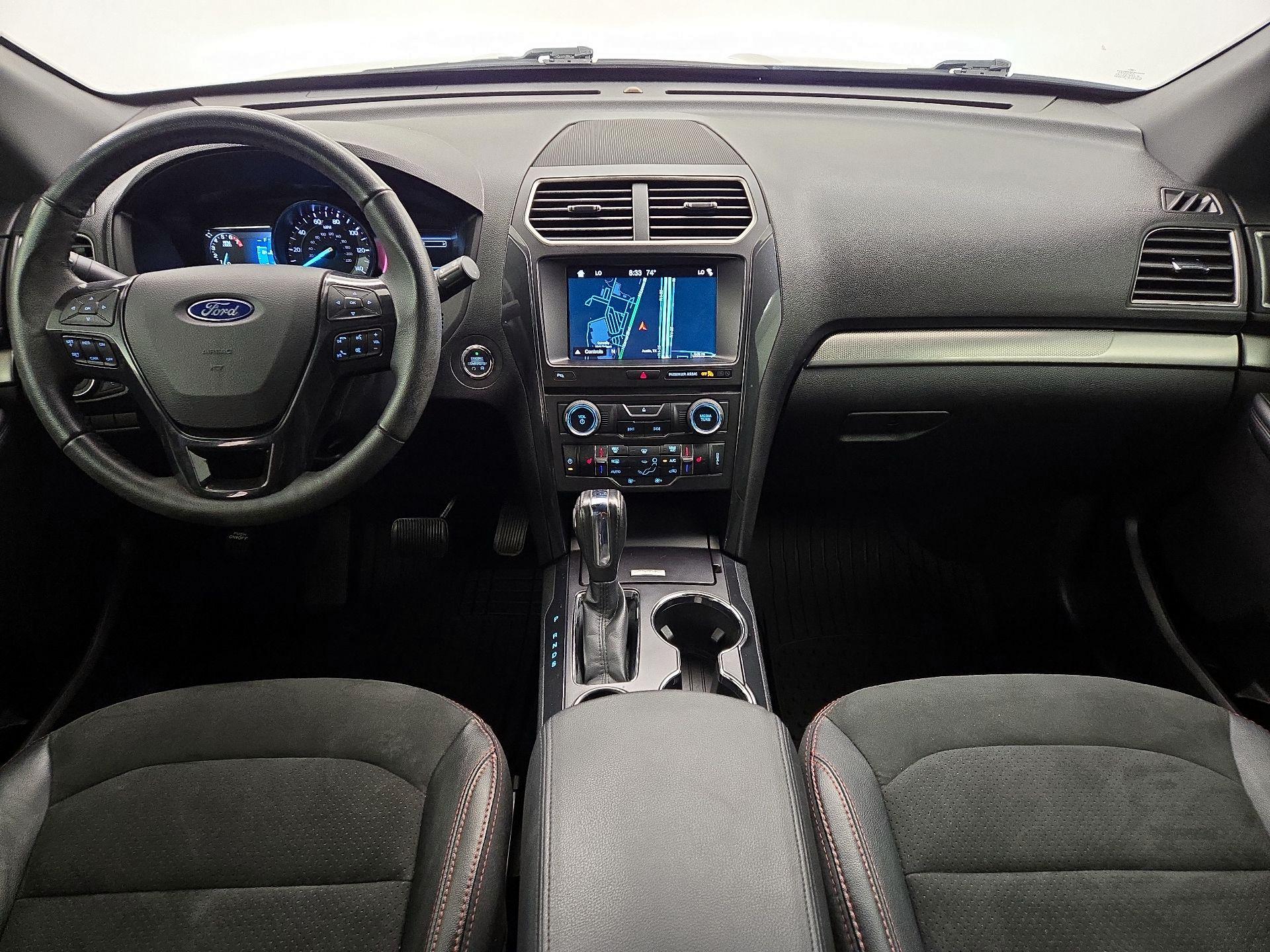 Thumbnail: 2018 Ford Explorer - 9