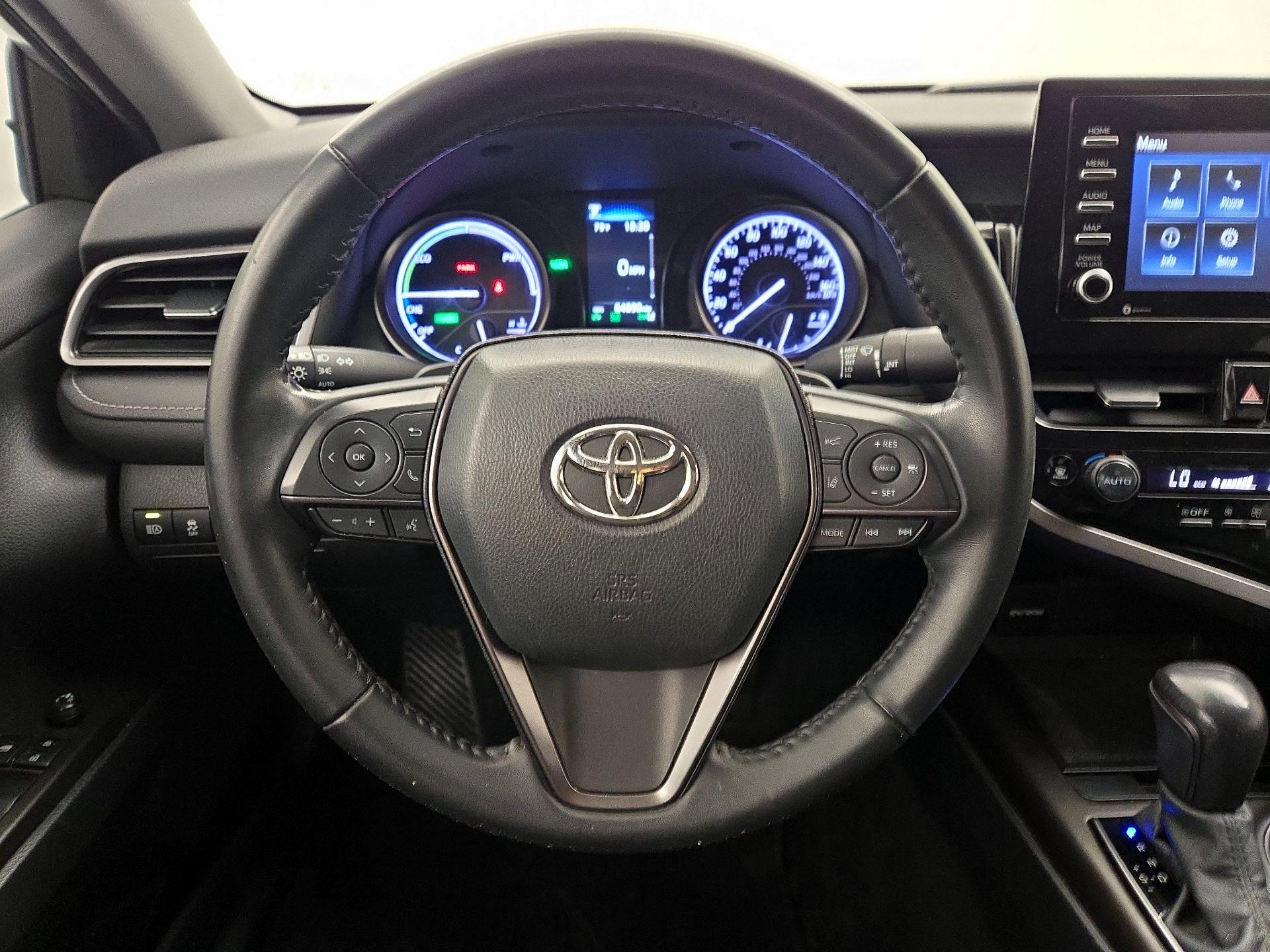 Thumbnail: 2022 Toyota Camry - 10