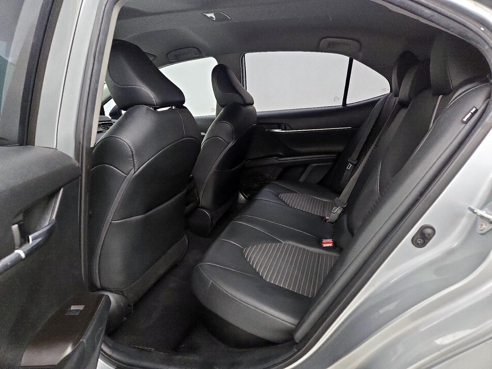 2022 Toyota Camry SE - Photo 20