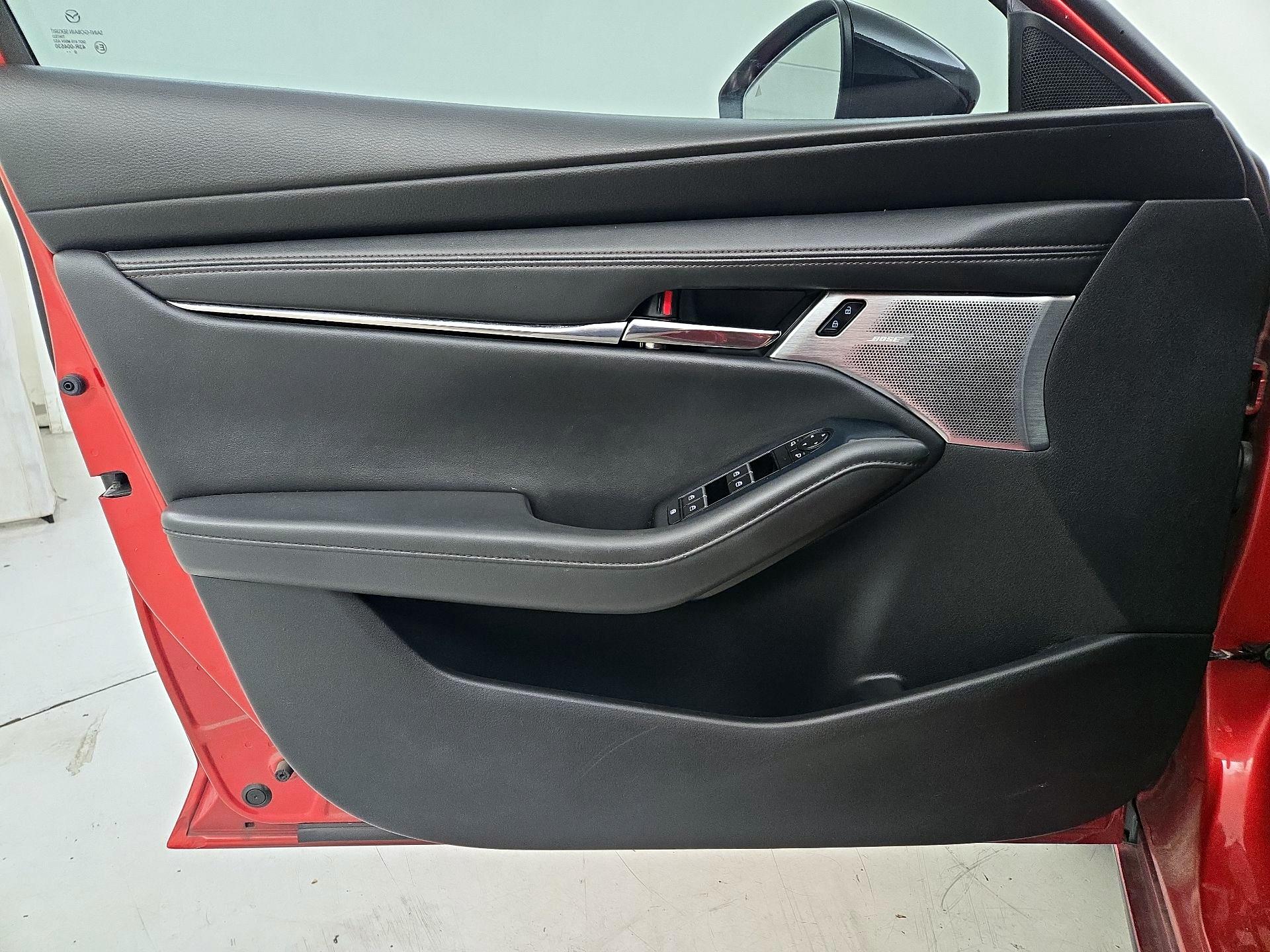 Thumbnail: 2021 Mazda Mazda3 - 12