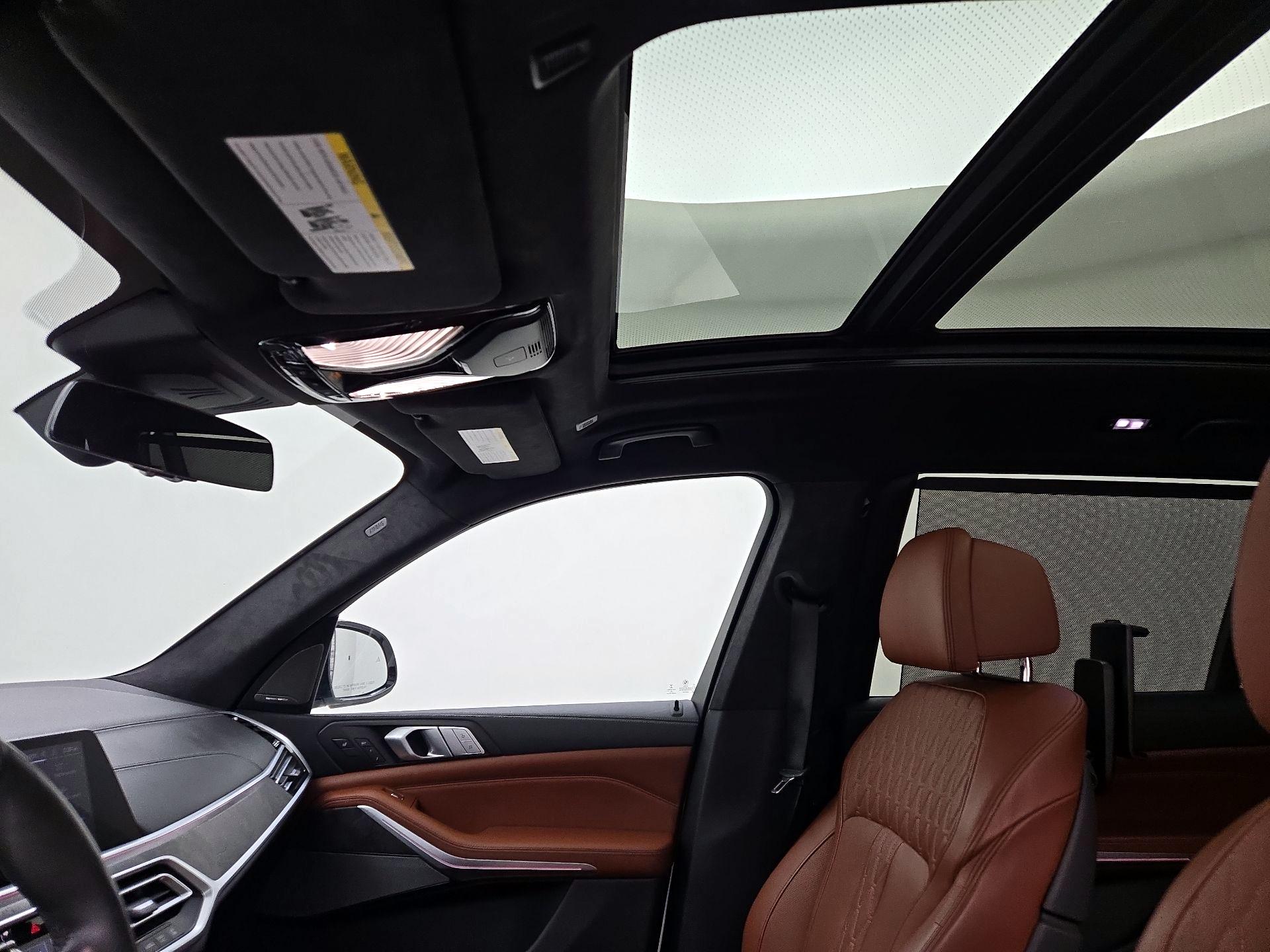 Thumbnail: 2021 BMW X7 - 20
