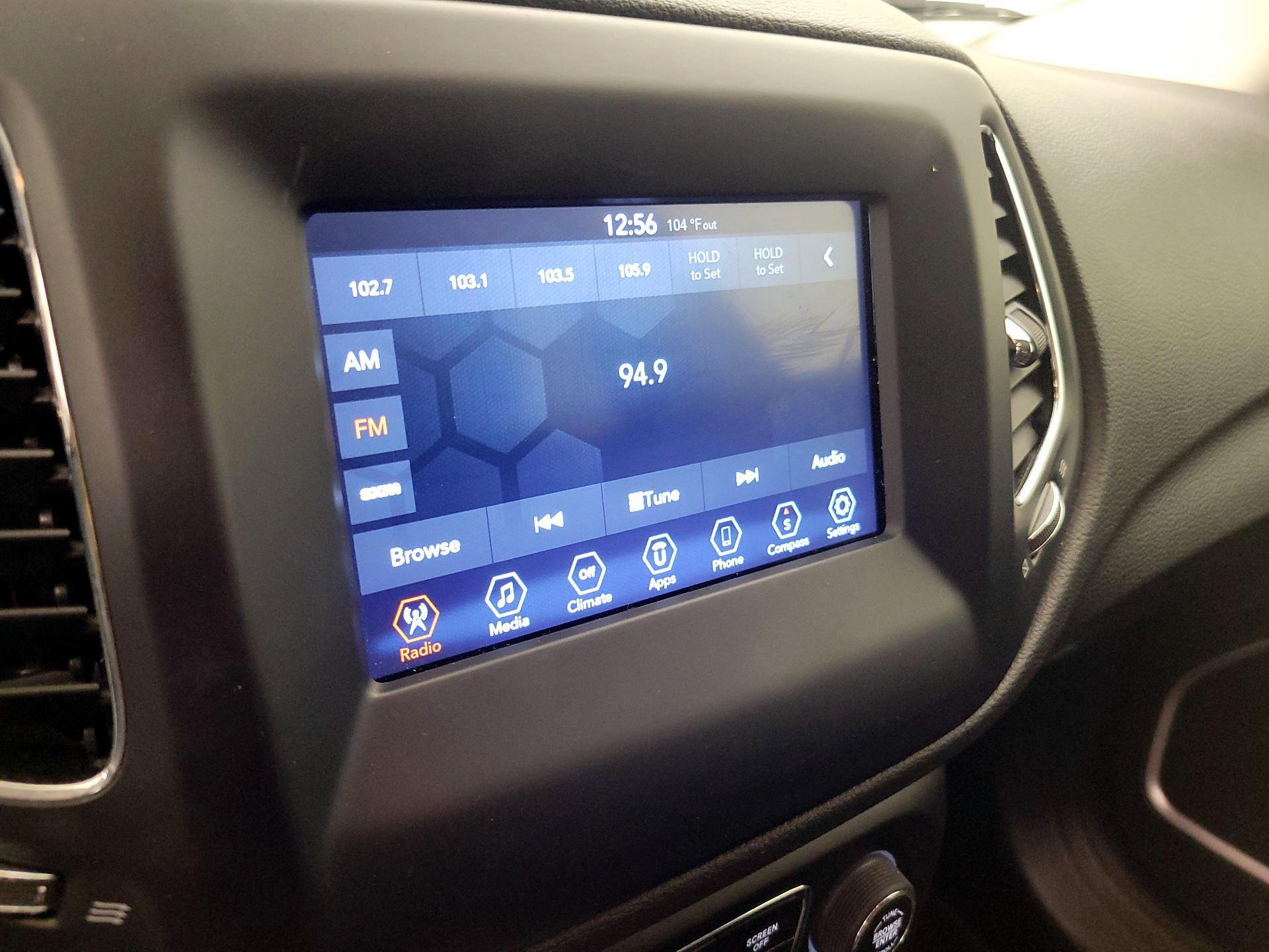 Thumbnail: 2021 Jeep Compass - 15