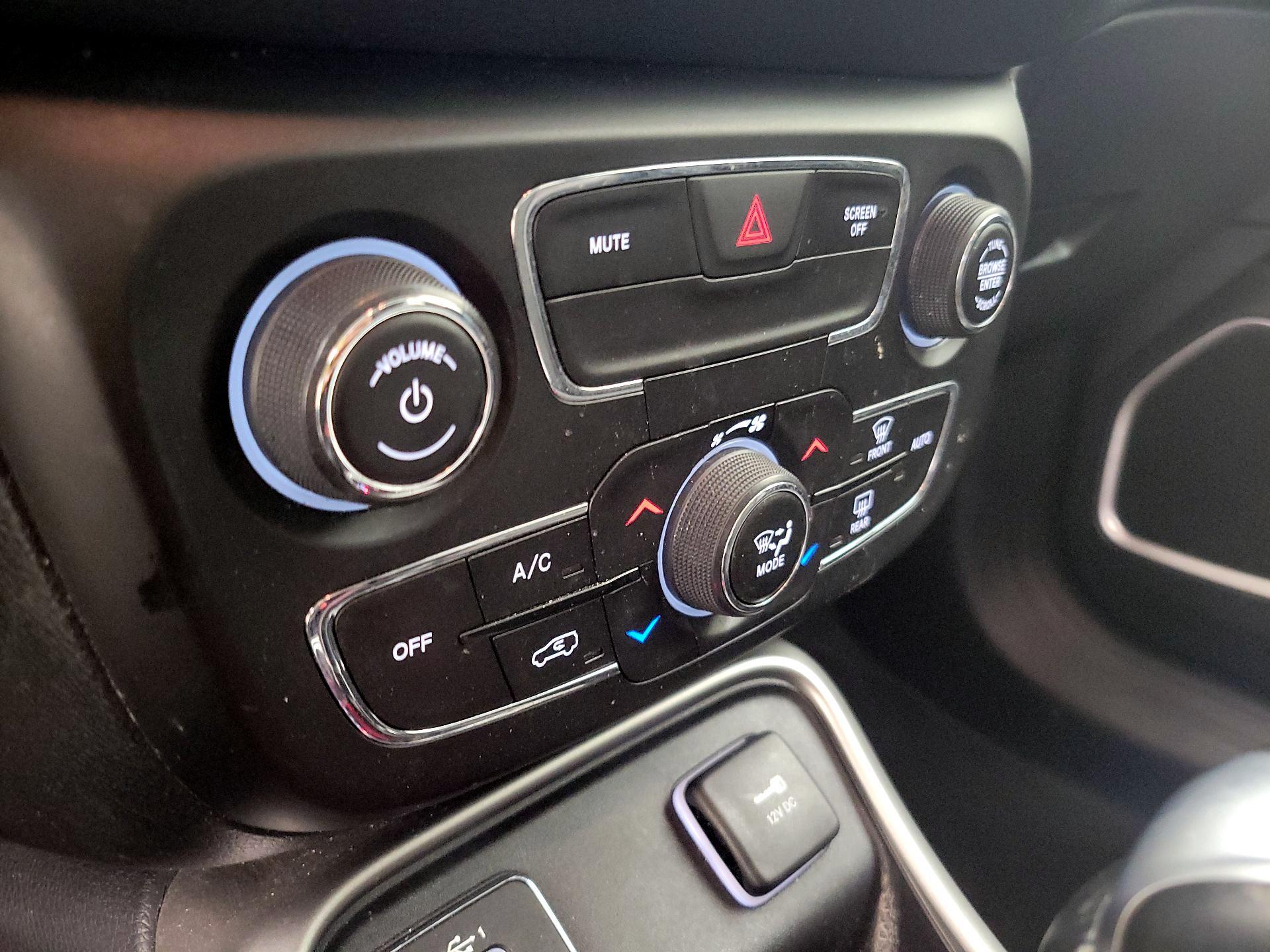 Thumbnail: 2021 Jeep Compass - 16
