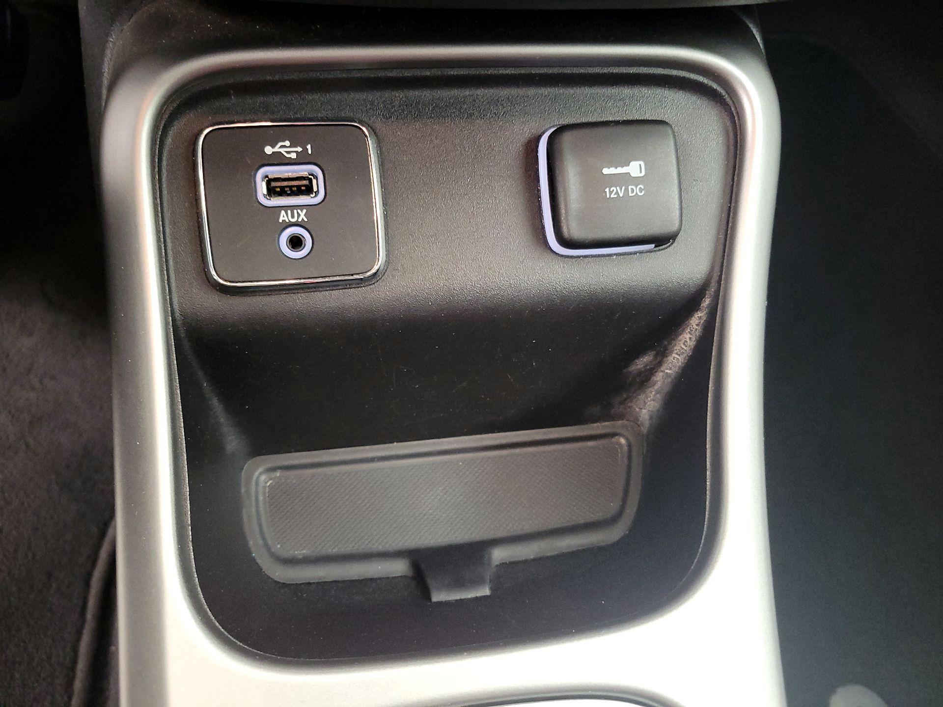 Thumbnail: 2021 Jeep Compass - 18