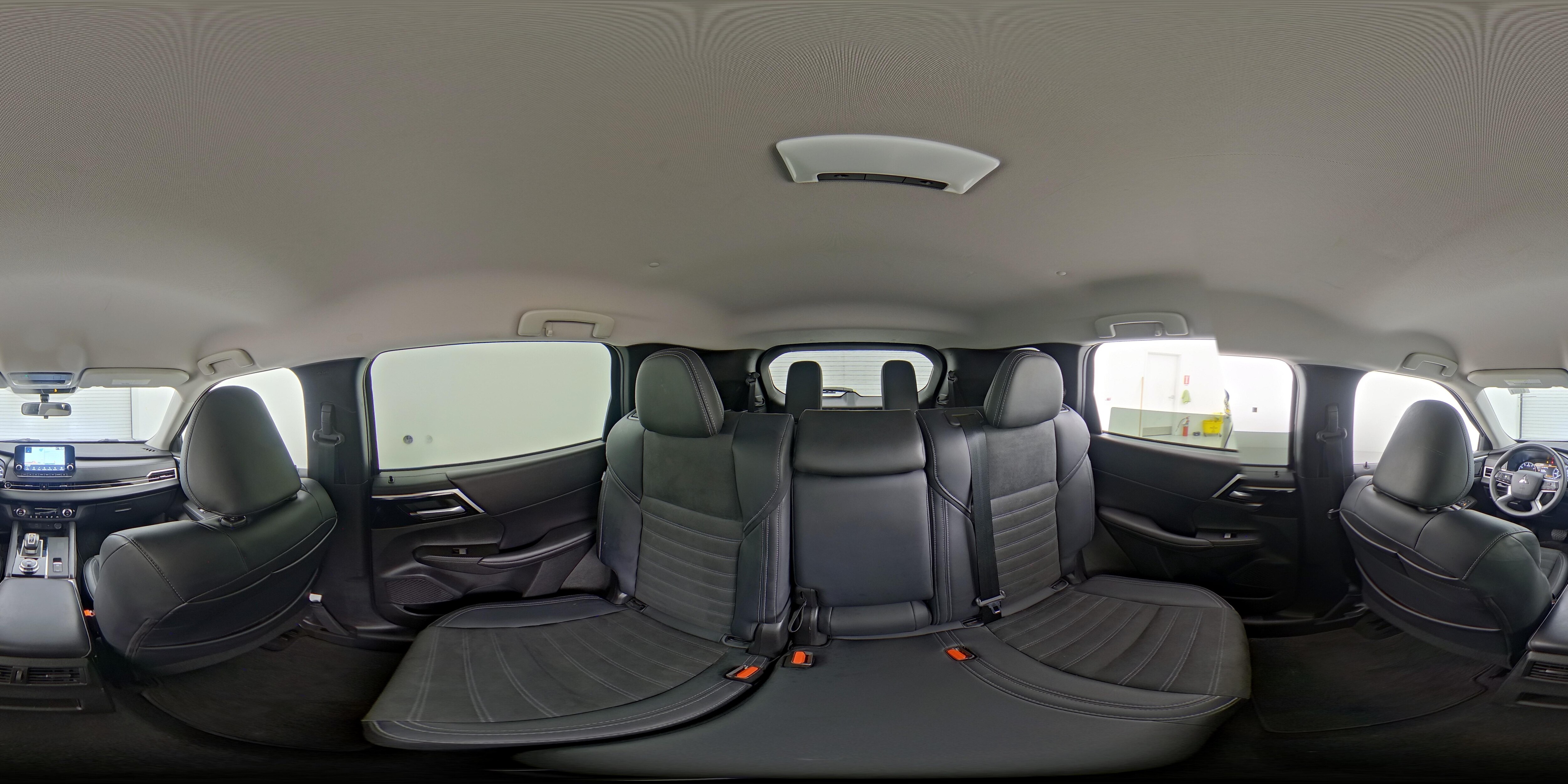 2024 Mitsubishi Outlander SE - Photo 28